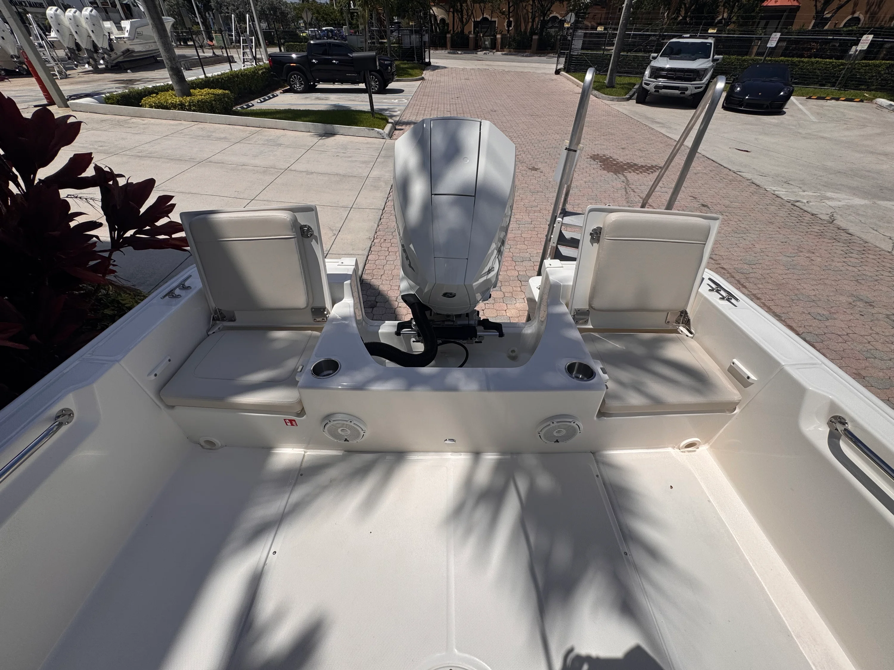2026 Boston Whaler 210 Montauk Image Thumbnail #15