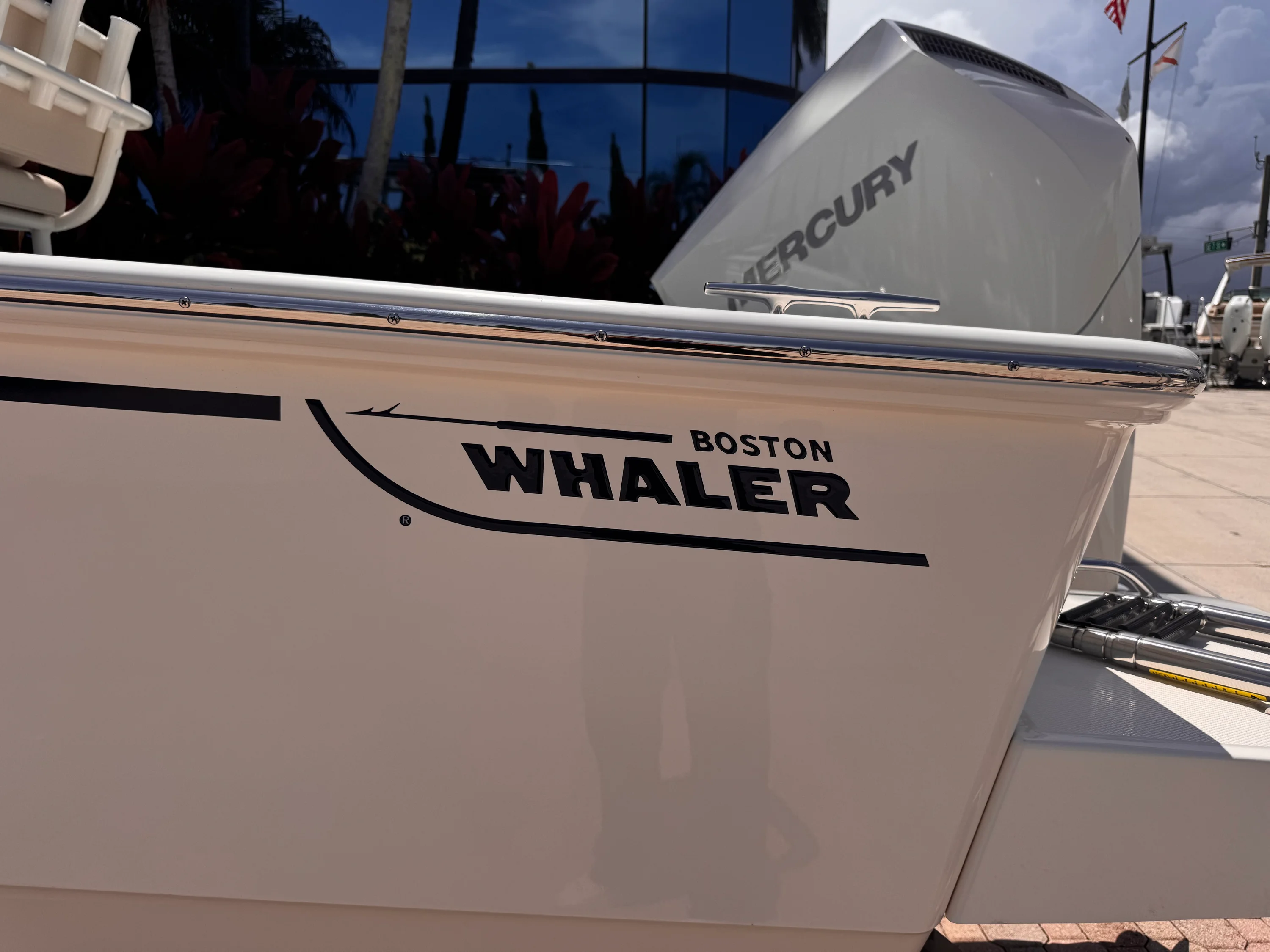 2026 Boston Whaler 210 Montauk Image Thumbnail #9
