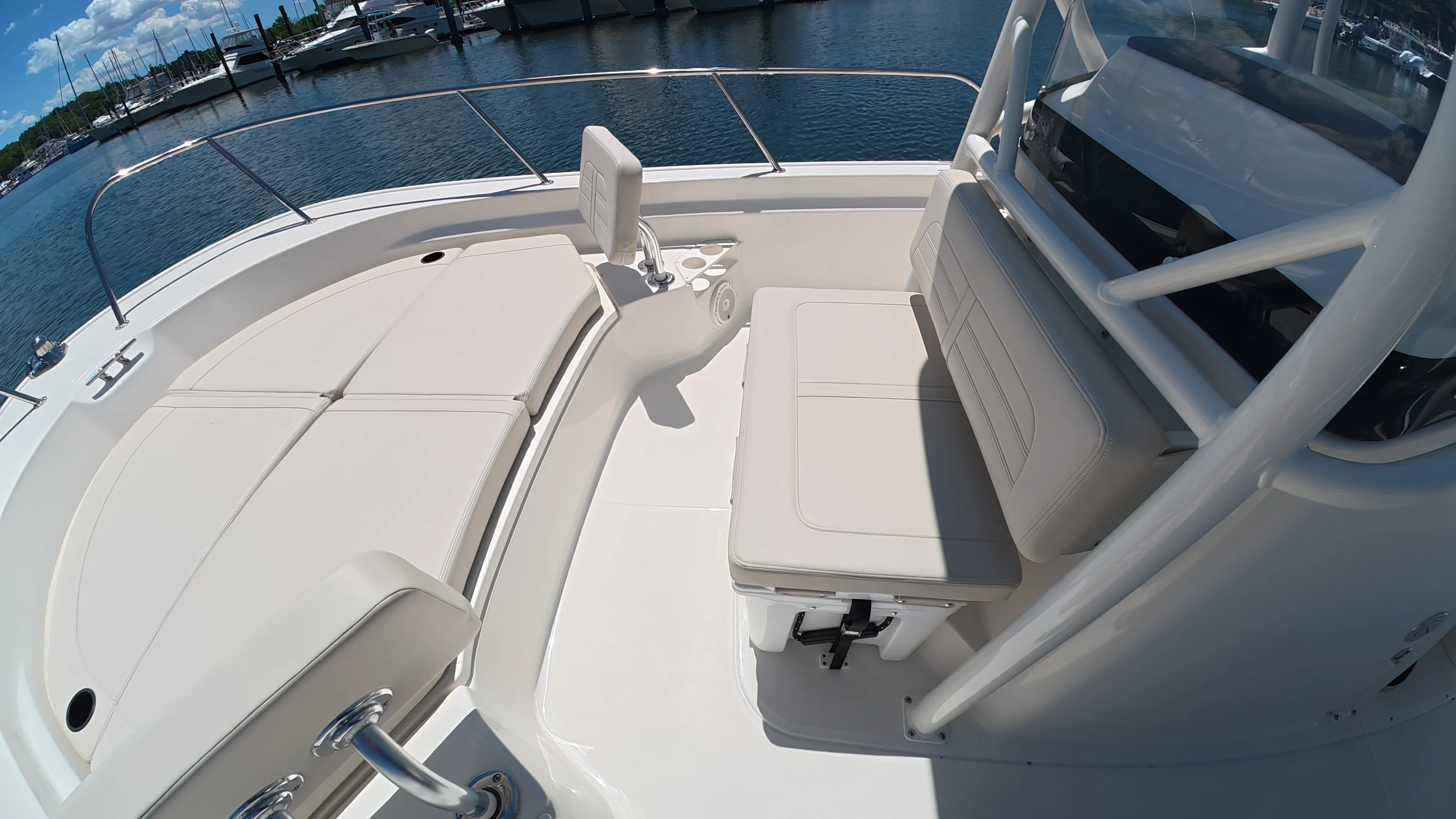 2026 Boston Whaler 210 Montauk Image Thumbnail #19