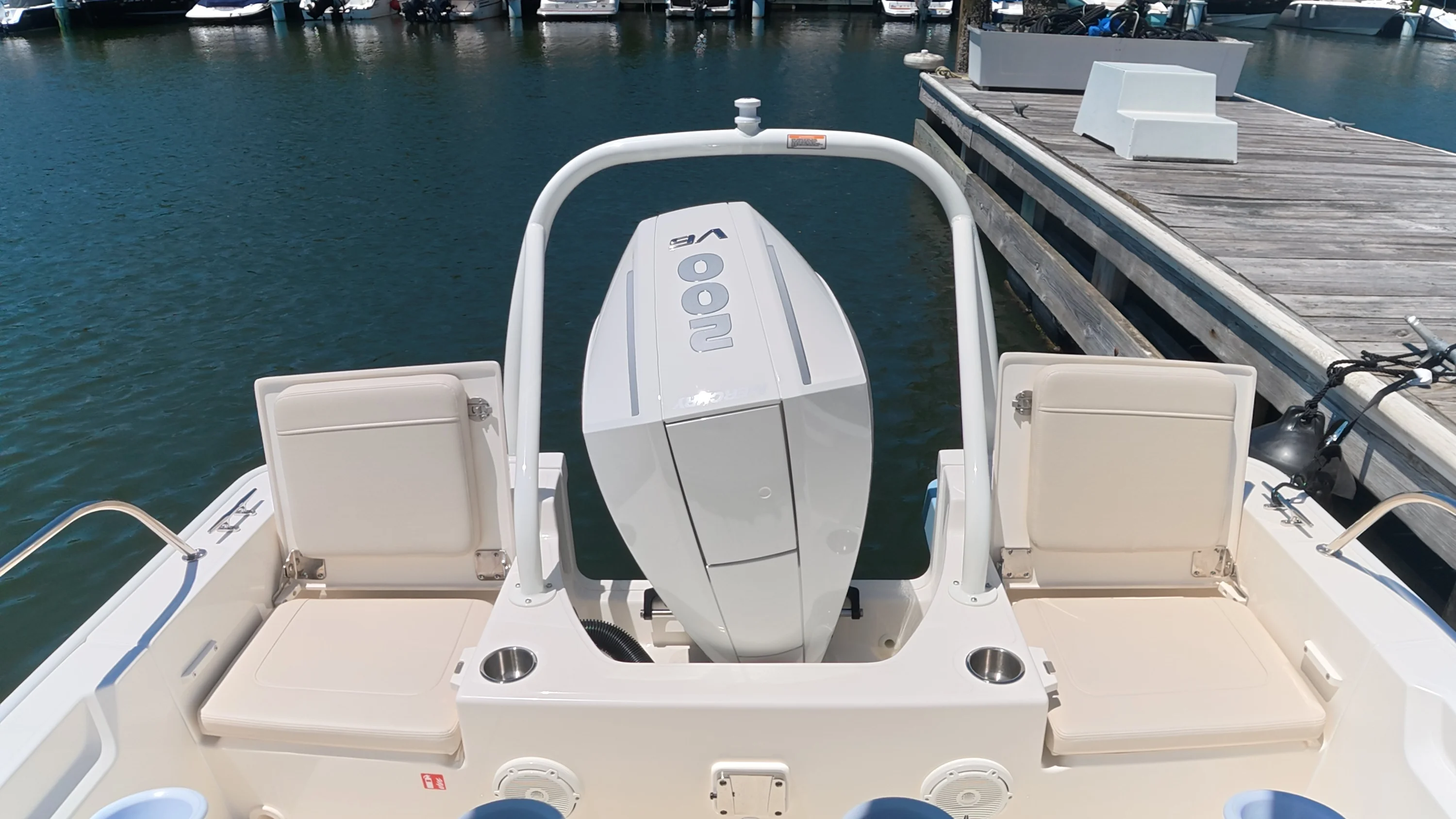 2026 Boston Whaler 210 Montauk Image Thumbnail #6