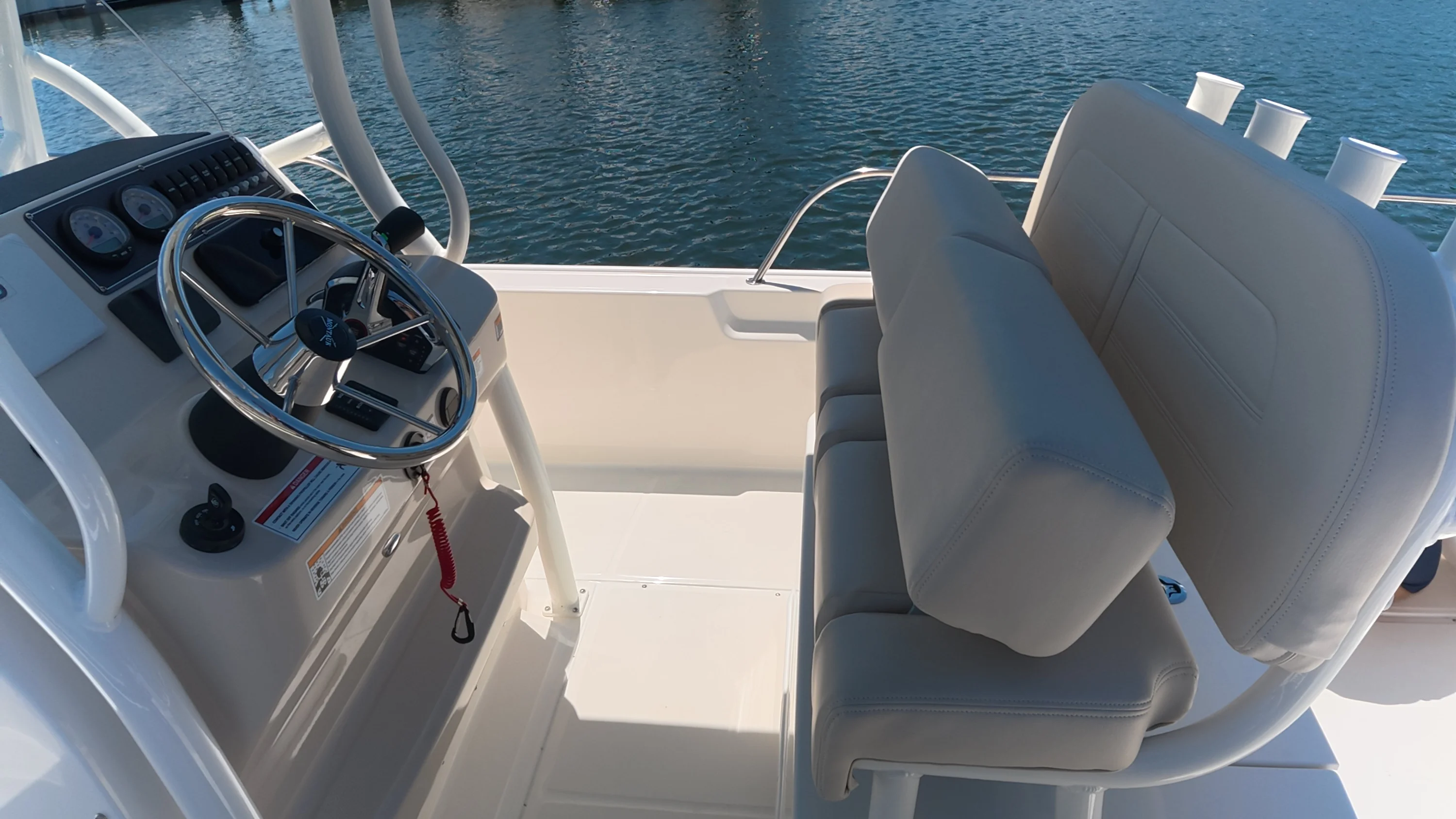 2026 Boston Whaler 210 Montauk Image Thumbnail #14