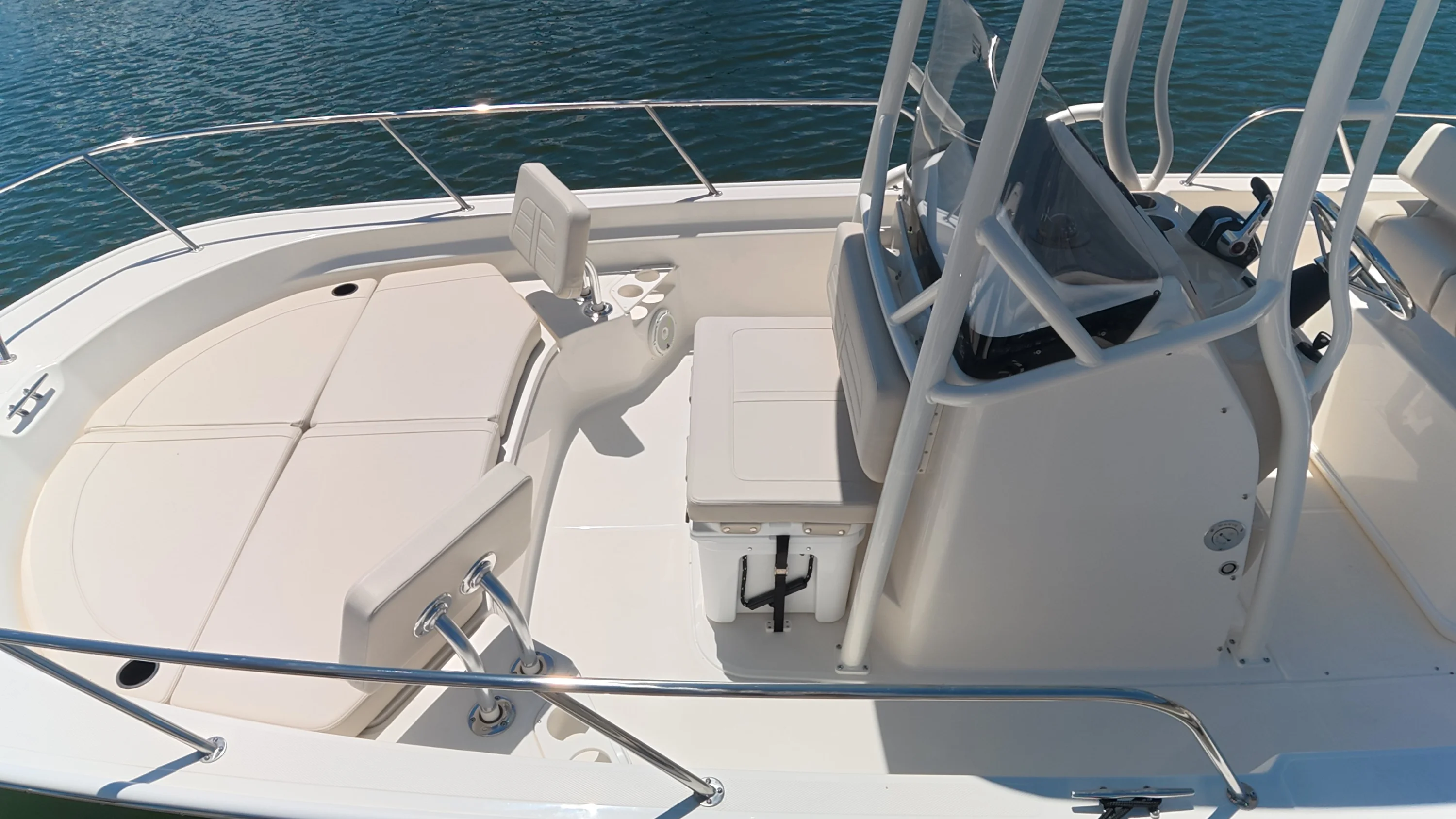 2026 Boston Whaler 210 Montauk Image Thumbnail #25