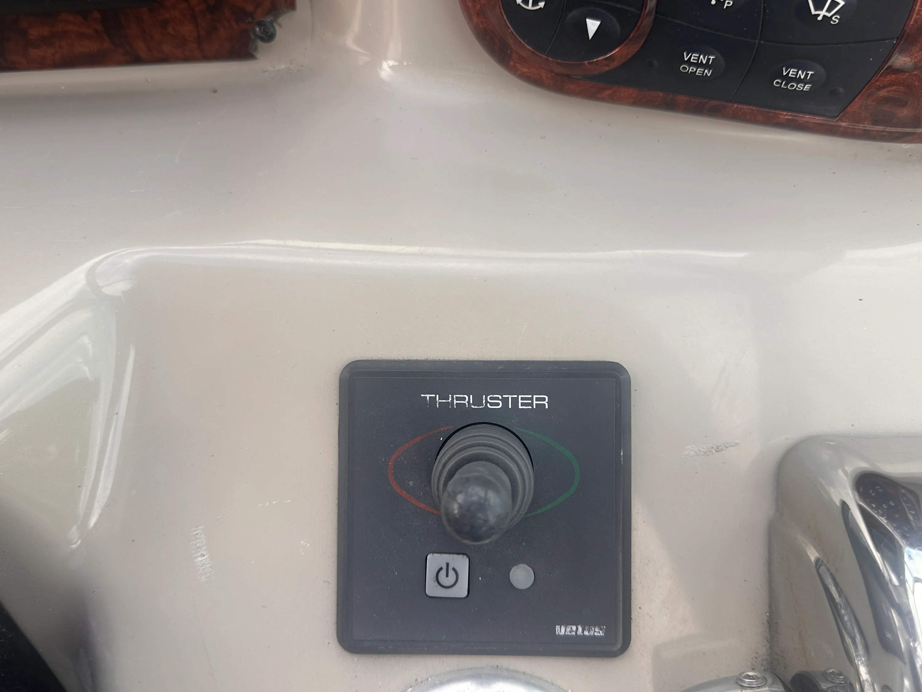 2006 Sea Ray 320 Sundancer Image Thumbnail #18