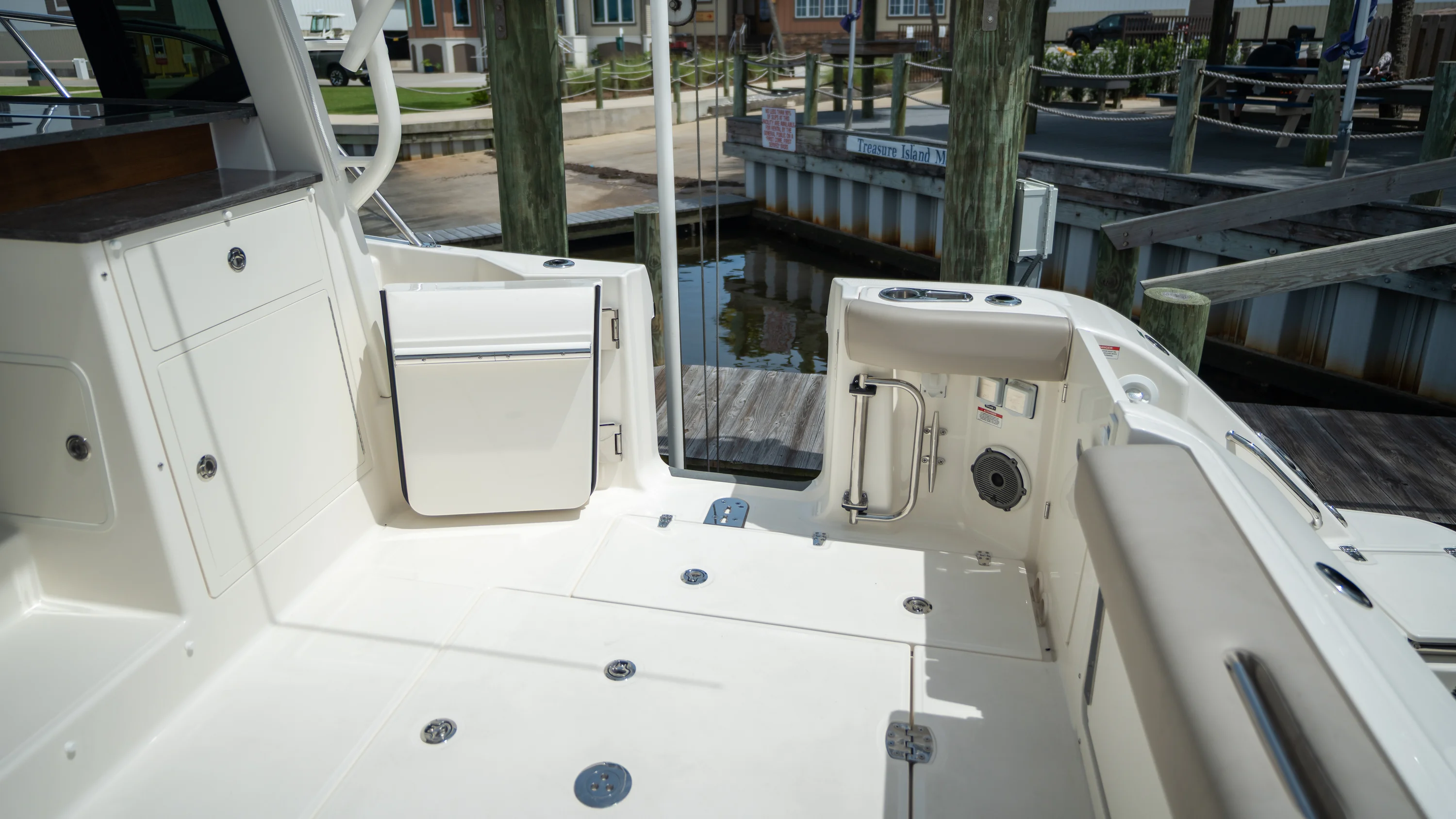 2026 Boston Whaler 365 Conquest Image Thumbnail #43