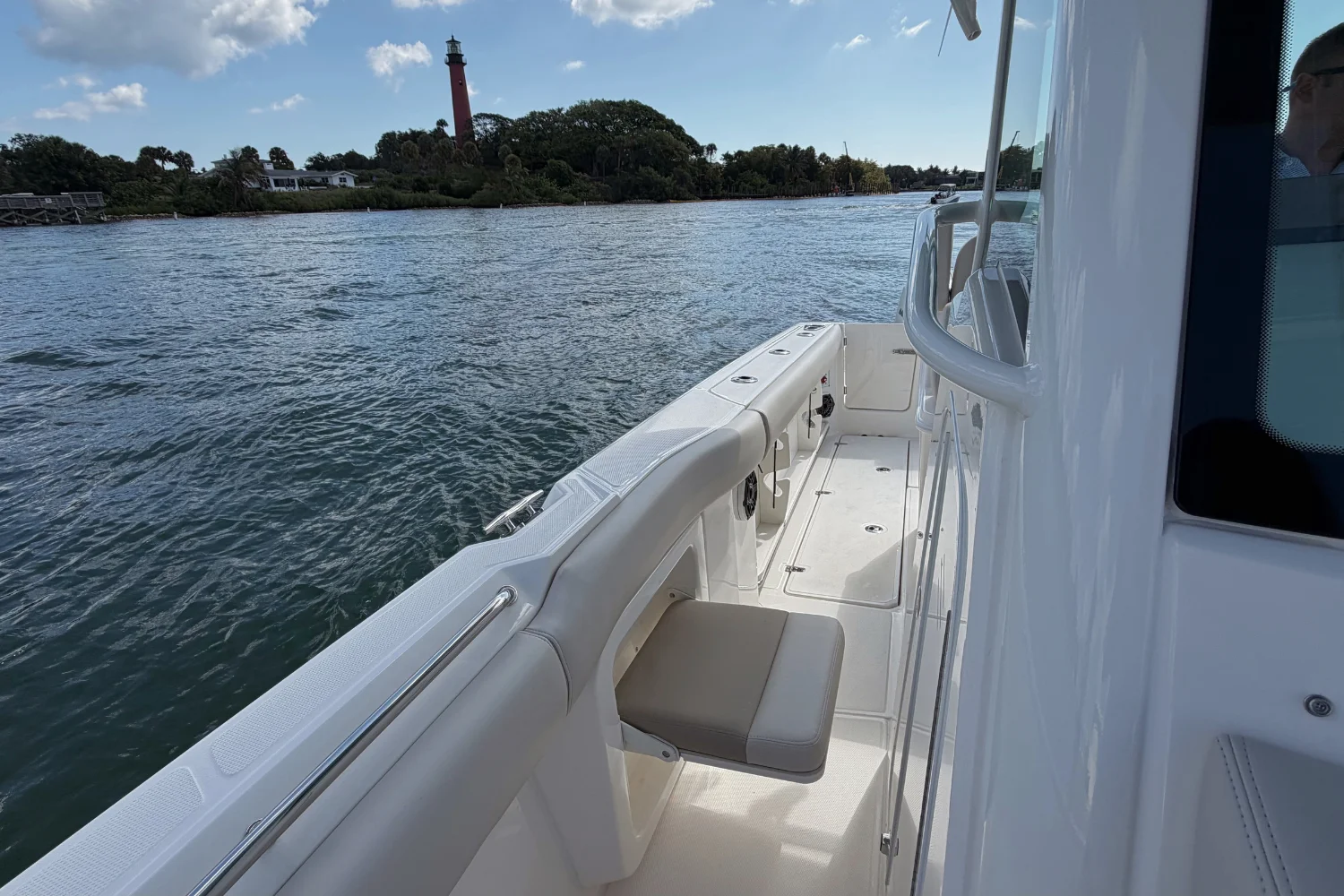 2026 Boston Whaler 280 Outrage Image Thumbnail #15