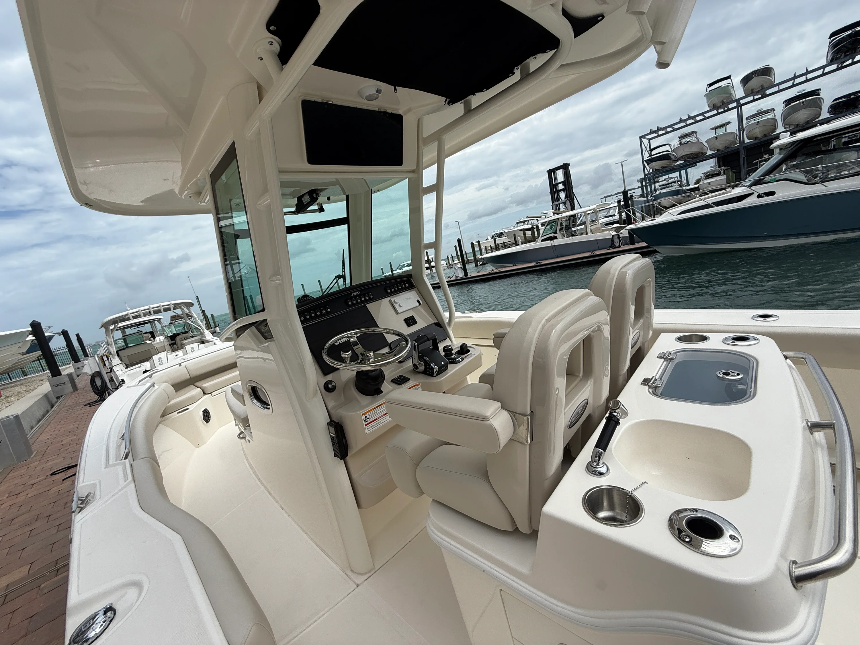 2026 Boston Whaler 280 Outrage Image Thumbnail #18