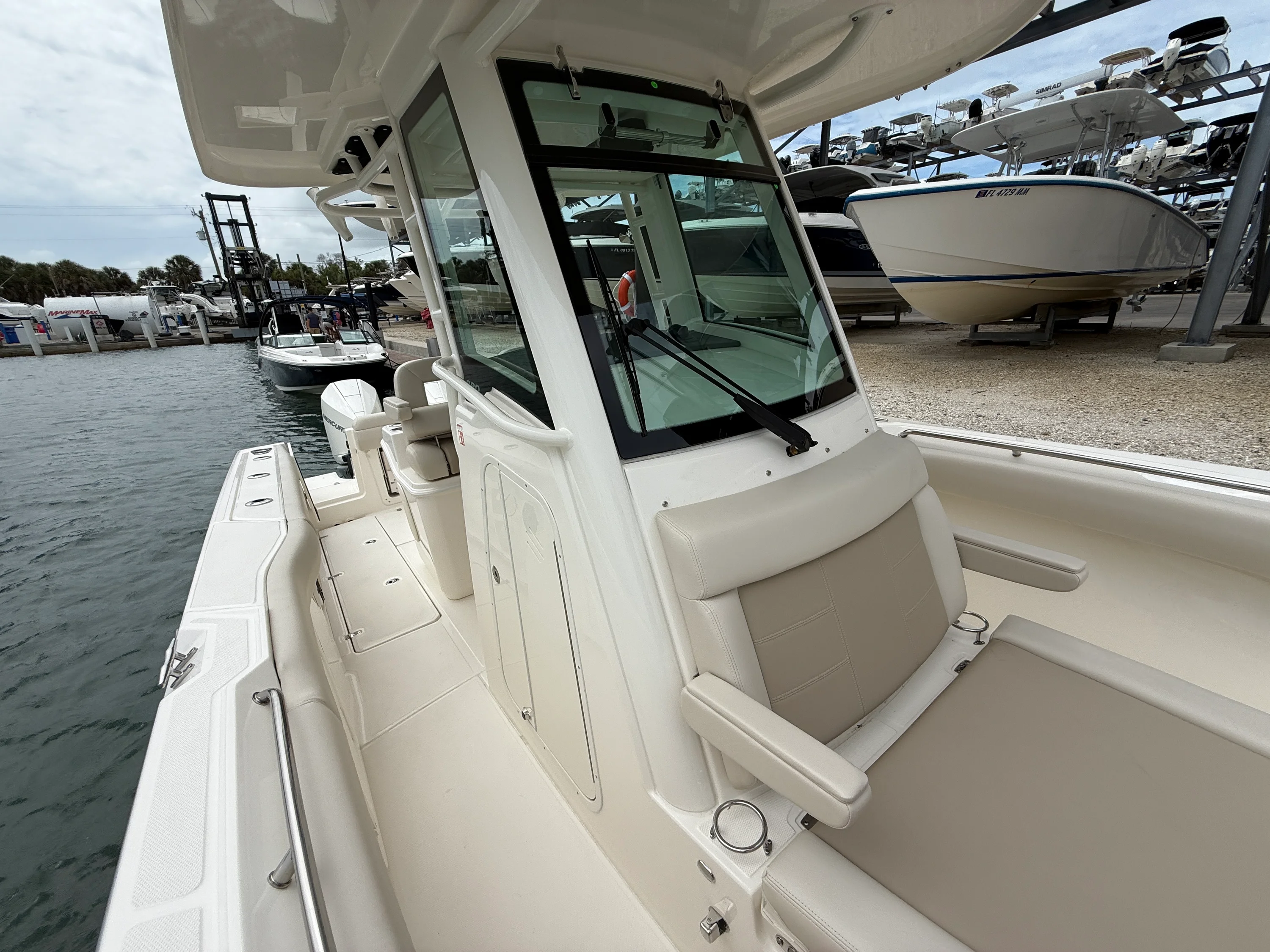 2026 Boston Whaler 280 Outrage Image Thumbnail #9