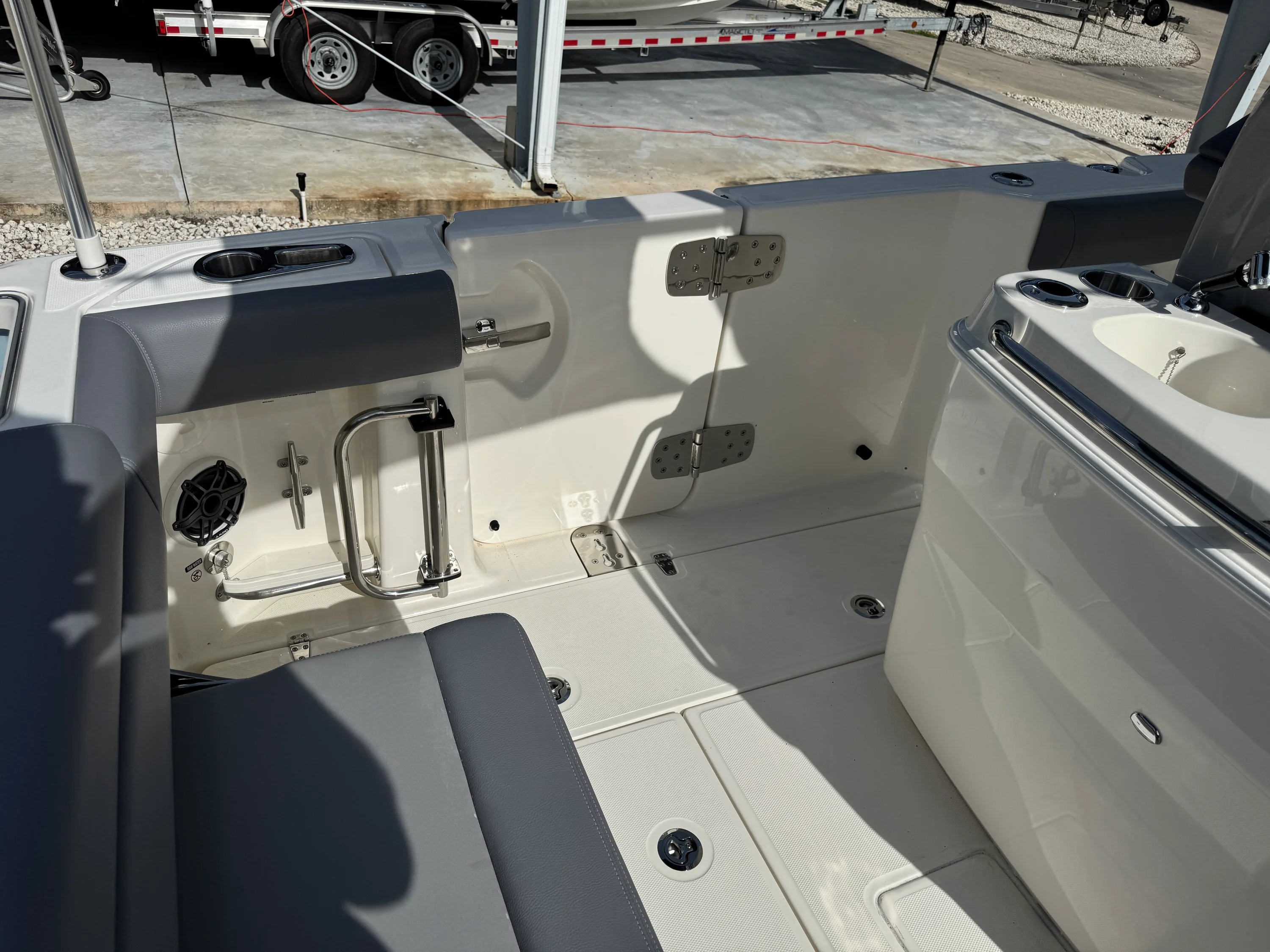 2026 Boston Whaler 280 Outrage Image Thumbnail #8