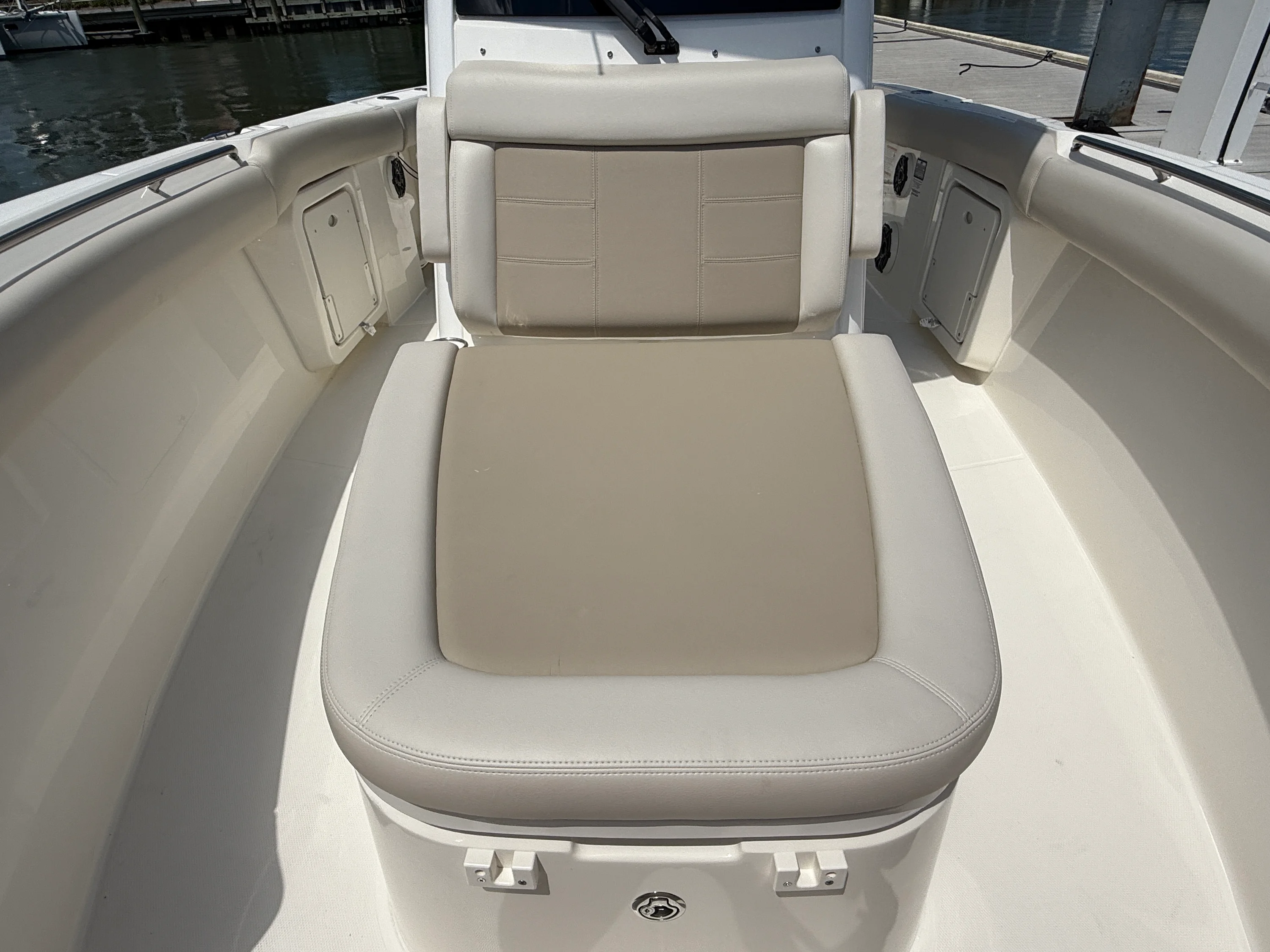 2026 Boston Whaler 280 Outrage Image Thumbnail #22