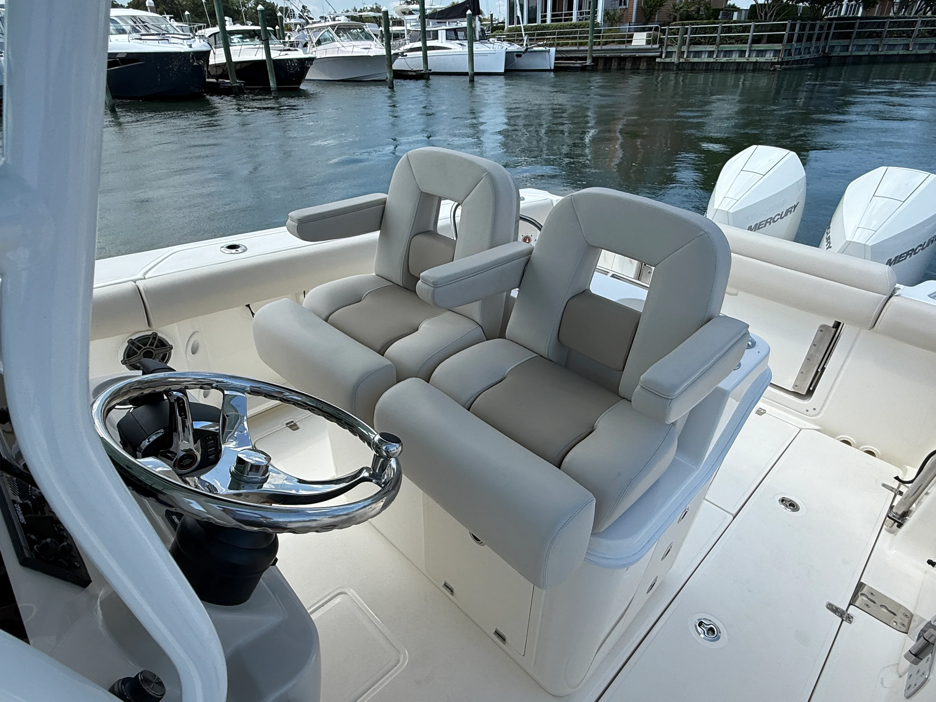 2026 Boston Whaler 280 Outrage Image Thumbnail #16