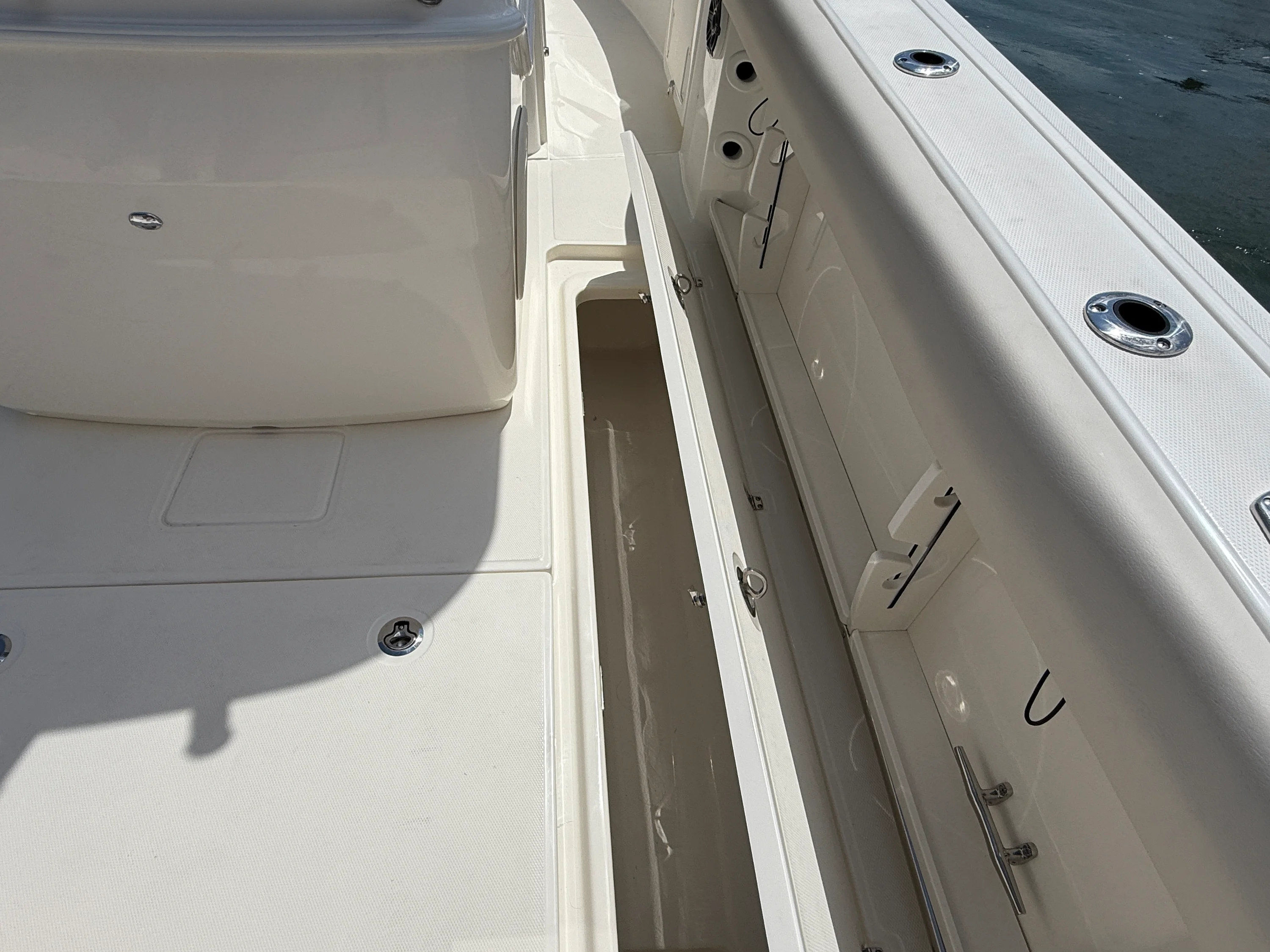 2026 Boston Whaler 280 Outrage Image Thumbnail #11