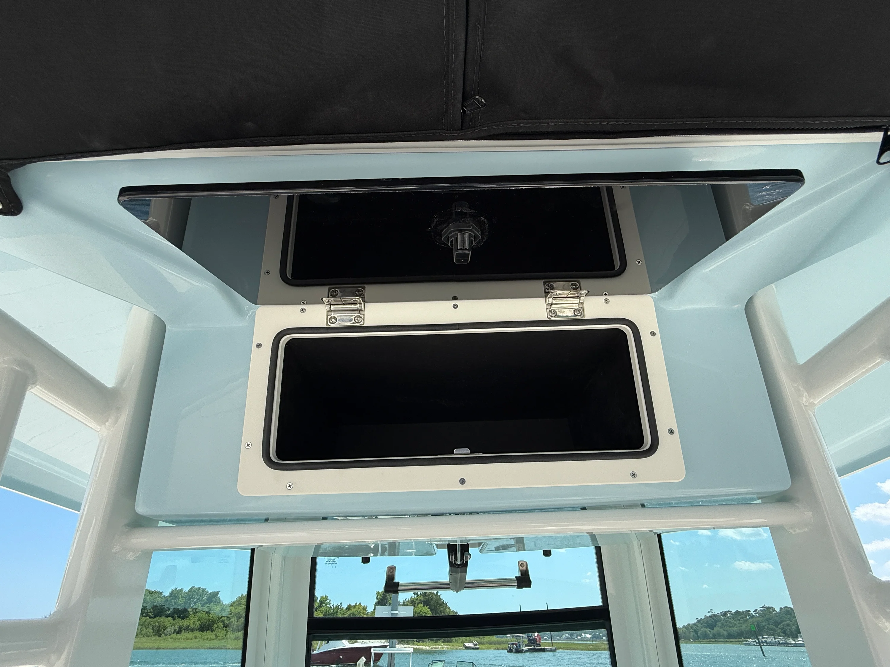 2026 Boston Whaler 280 Outrage Image Thumbnail #13