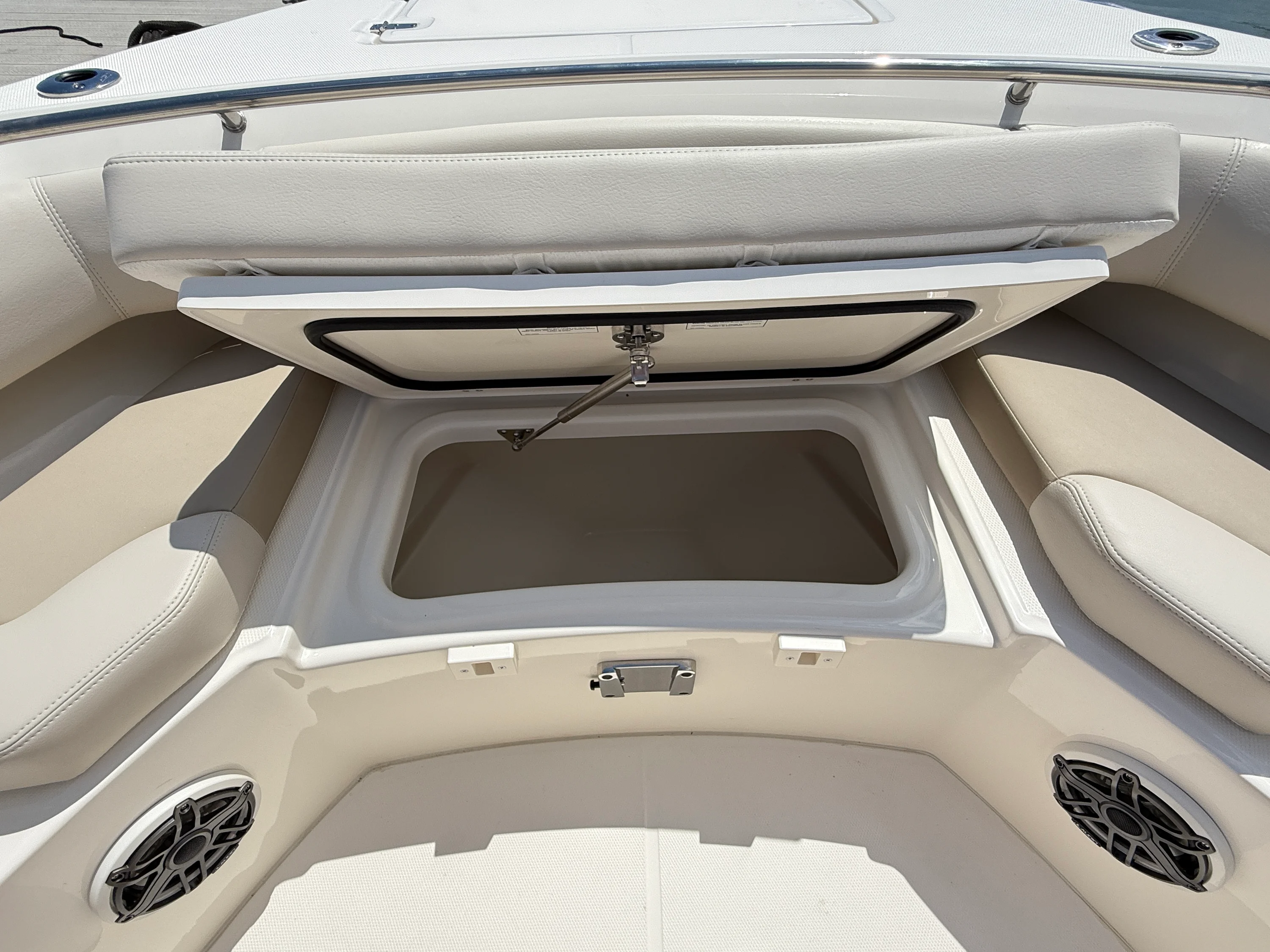 2026 Boston Whaler 280 Outrage Image Thumbnail #21