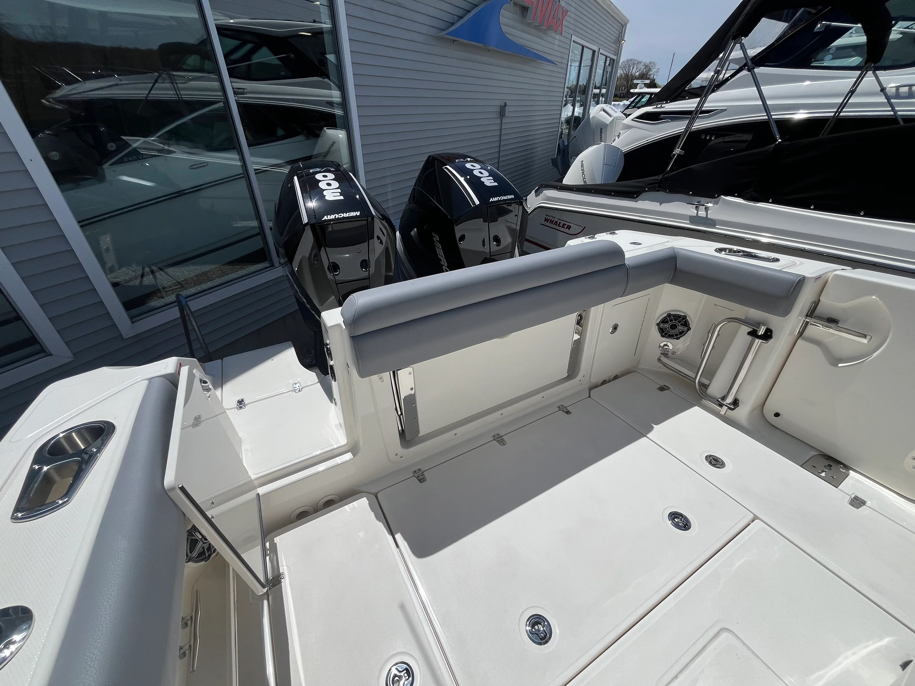 2026 Boston Whaler 280 Outrage Image Thumbnail #3