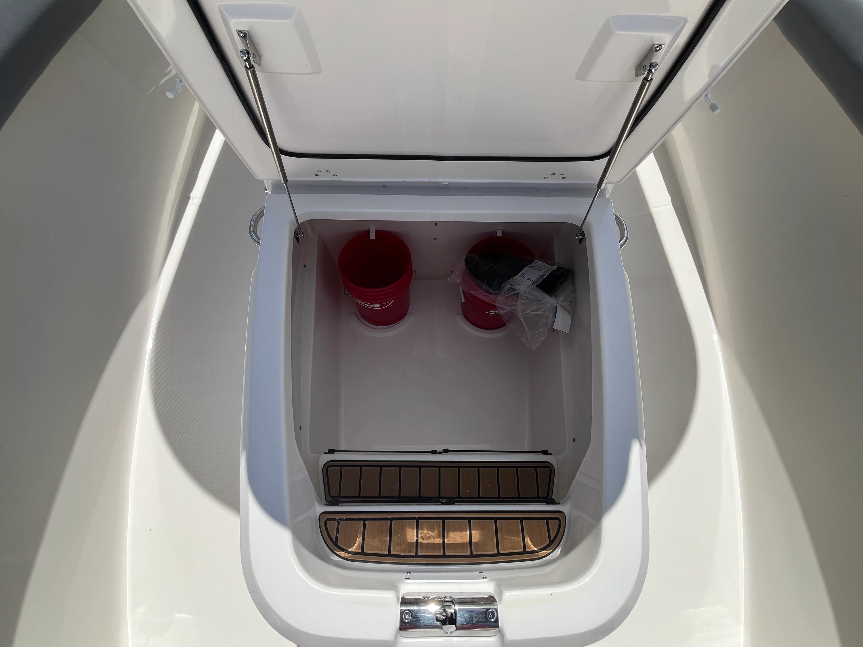 2026 Boston Whaler 280 Outrage Image Thumbnail #24