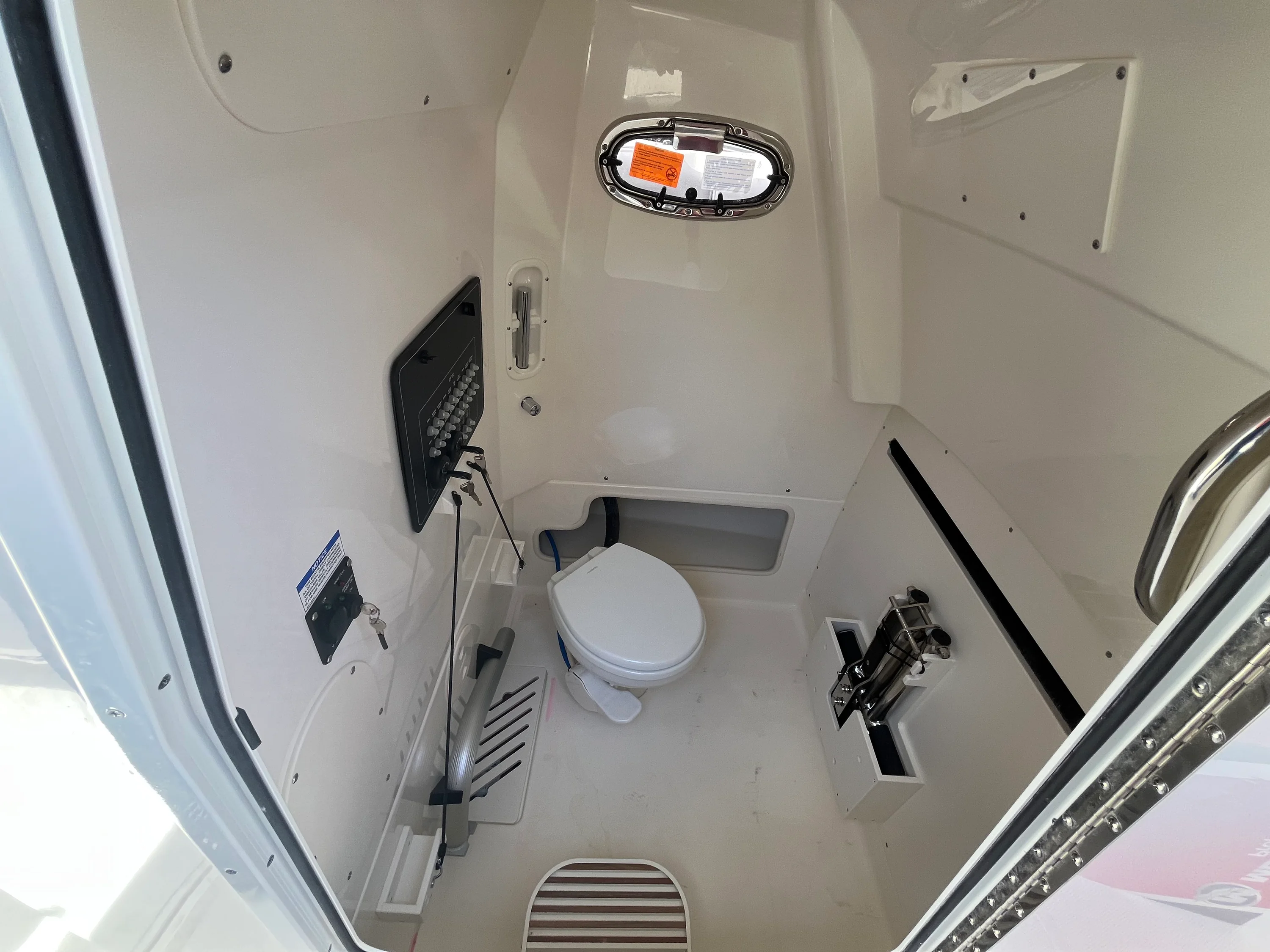 2026 Boston Whaler 280 Outrage Image Thumbnail #26