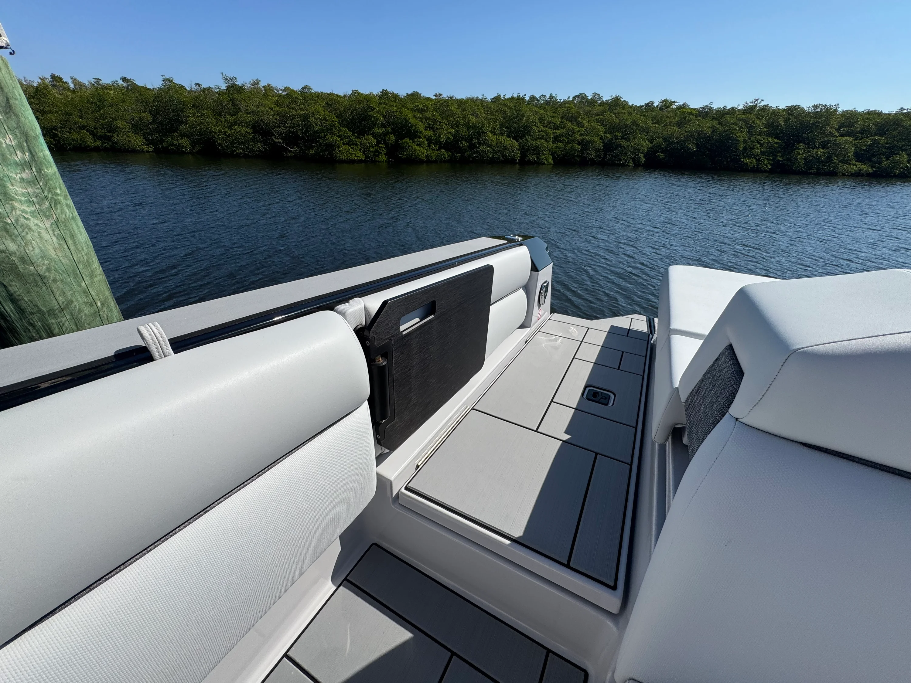 2025 Aviara 28 SURF Image Thumbnail #7