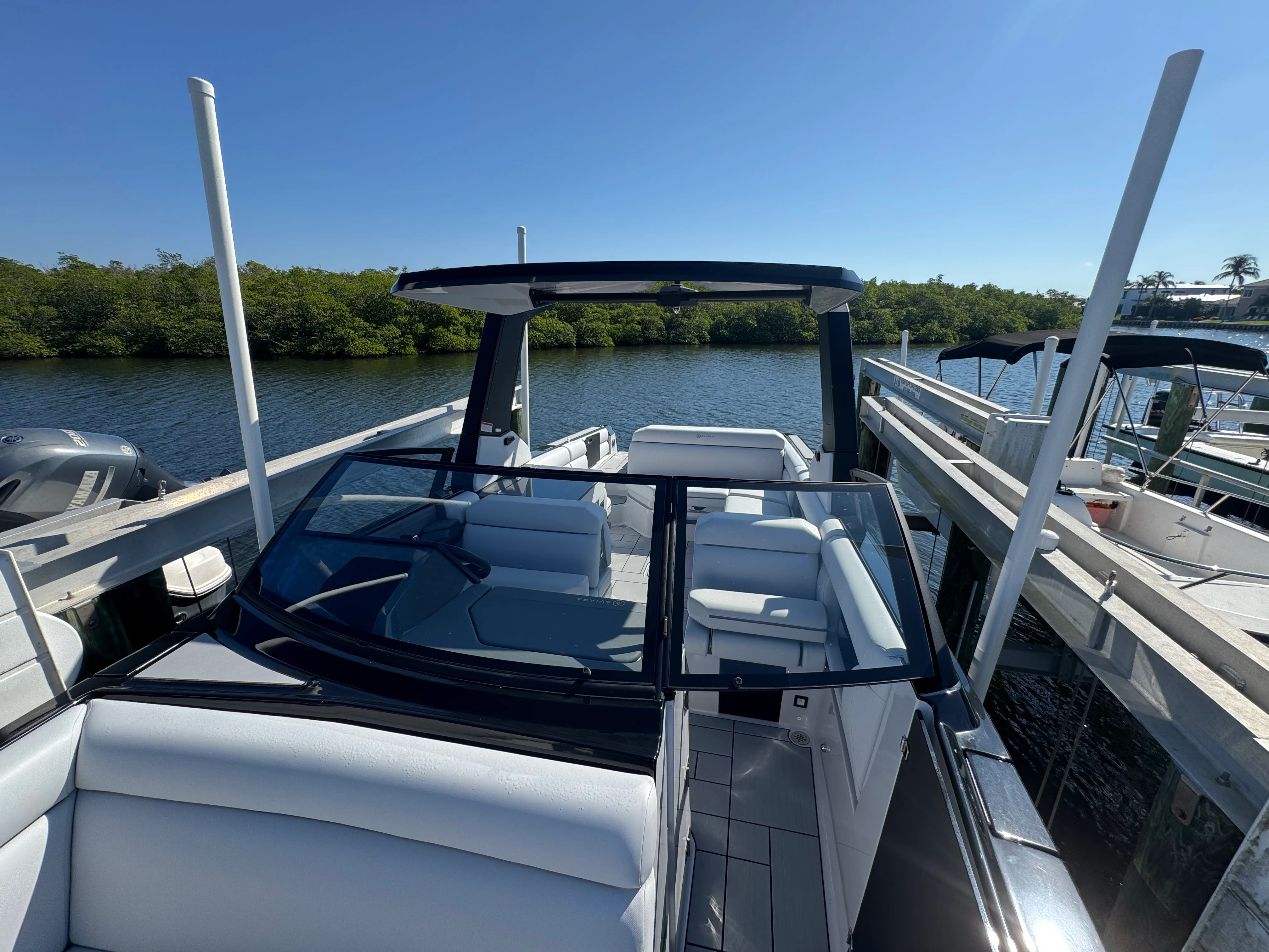 2025 Aviara 28 SURF Image Thumbnail #22