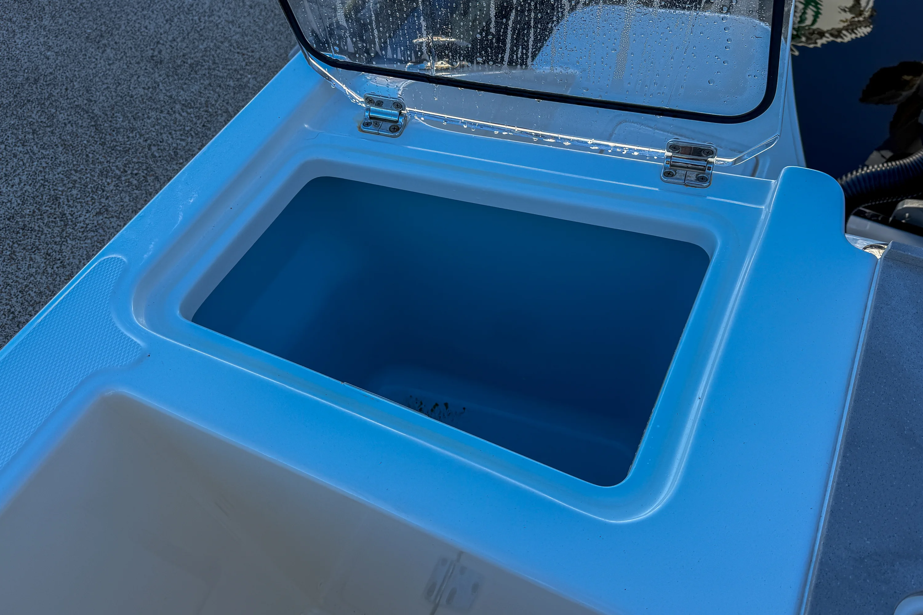 2025 Boston Whaler 330 Vantage Image Thumbnail #5