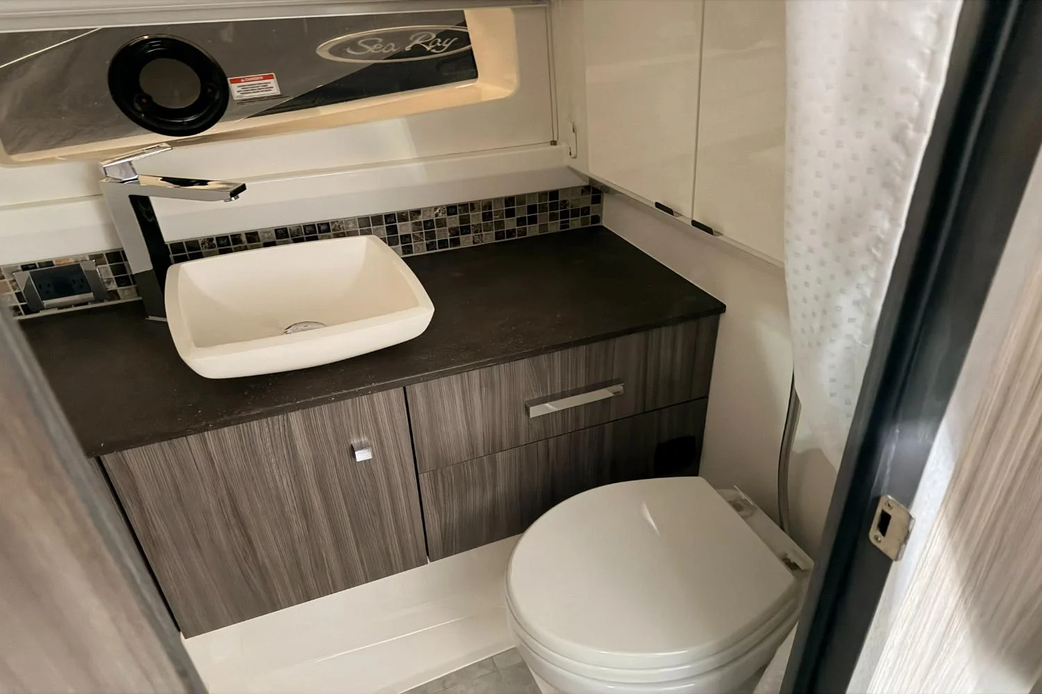 2022 Sea Ray SLX 400 Outboard Image Thumbnail #25