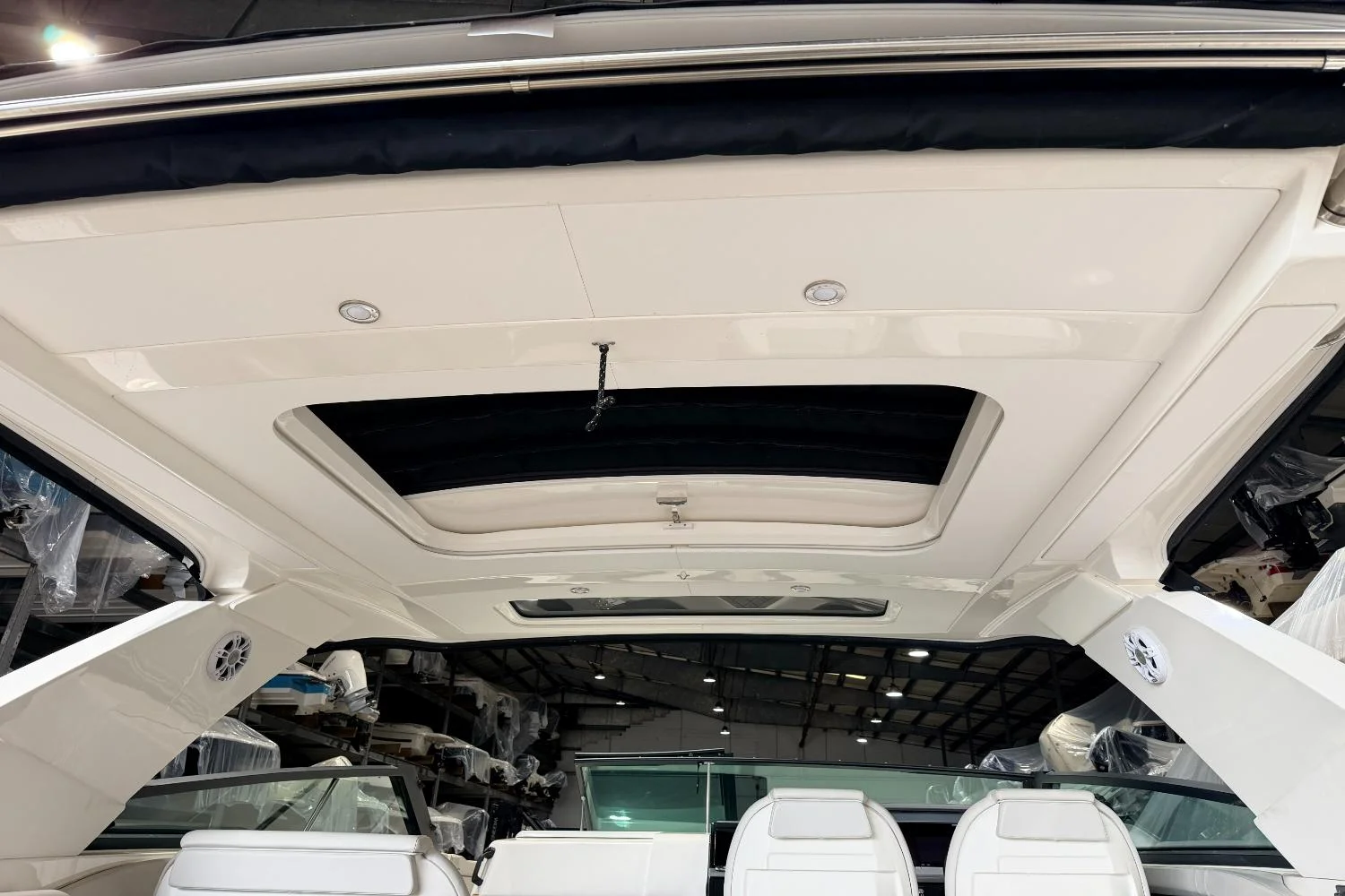 2022 Sea Ray SLX 400 Outboard Image Thumbnail #10