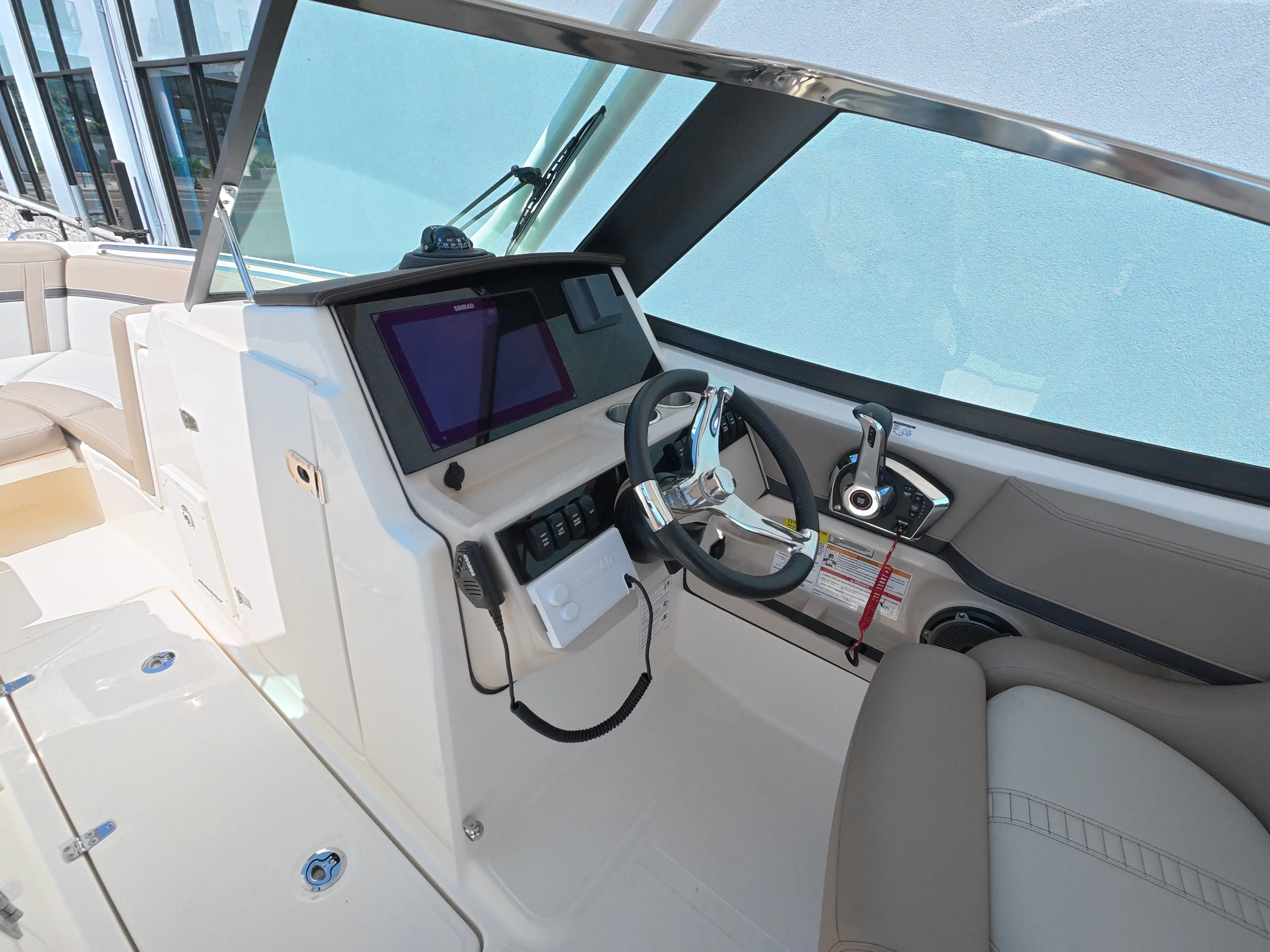 2026 Boston Whaler 240 Vantage Image Thumbnail #23