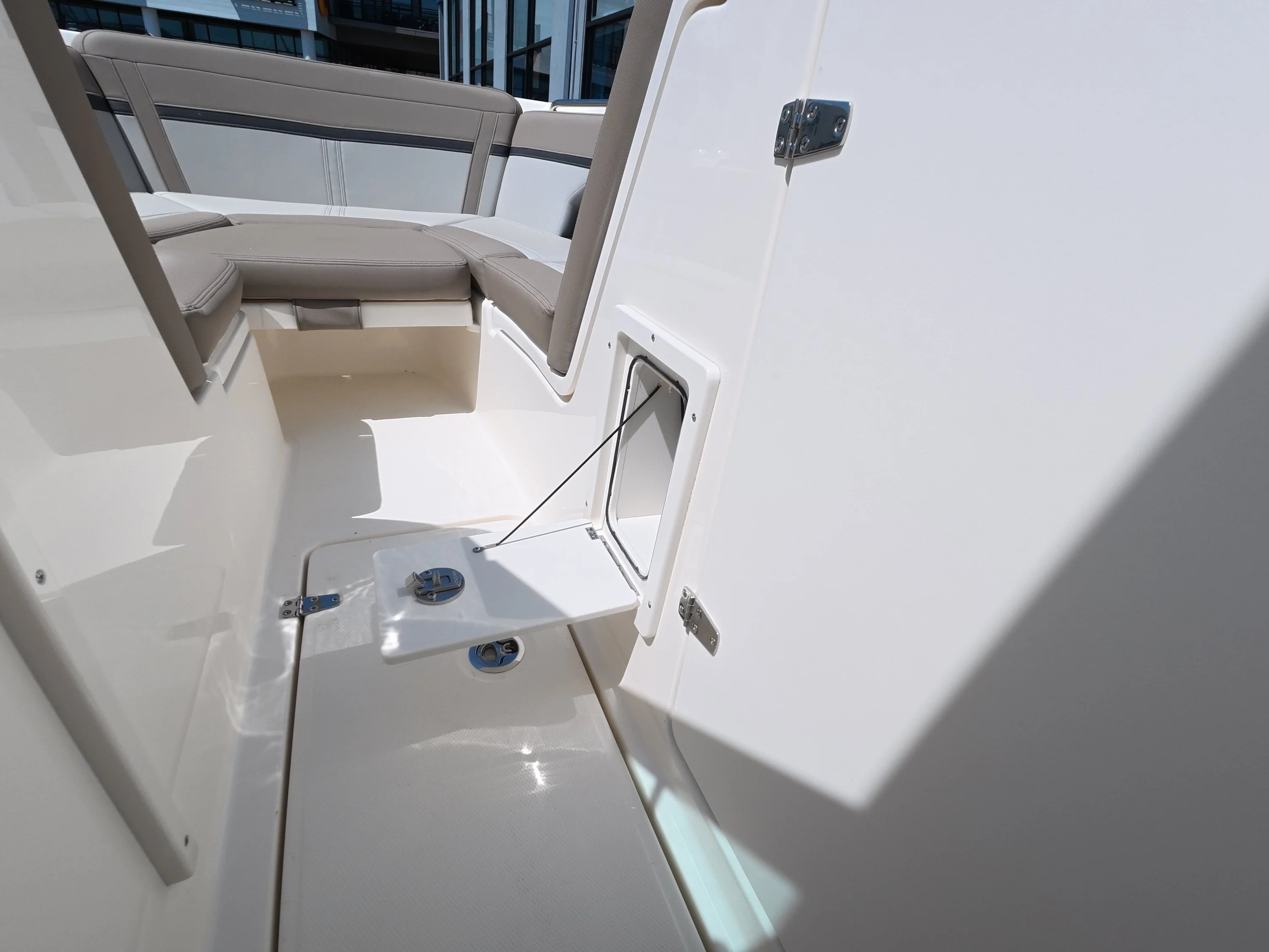 2026 Boston Whaler 240 Vantage Image Thumbnail #28