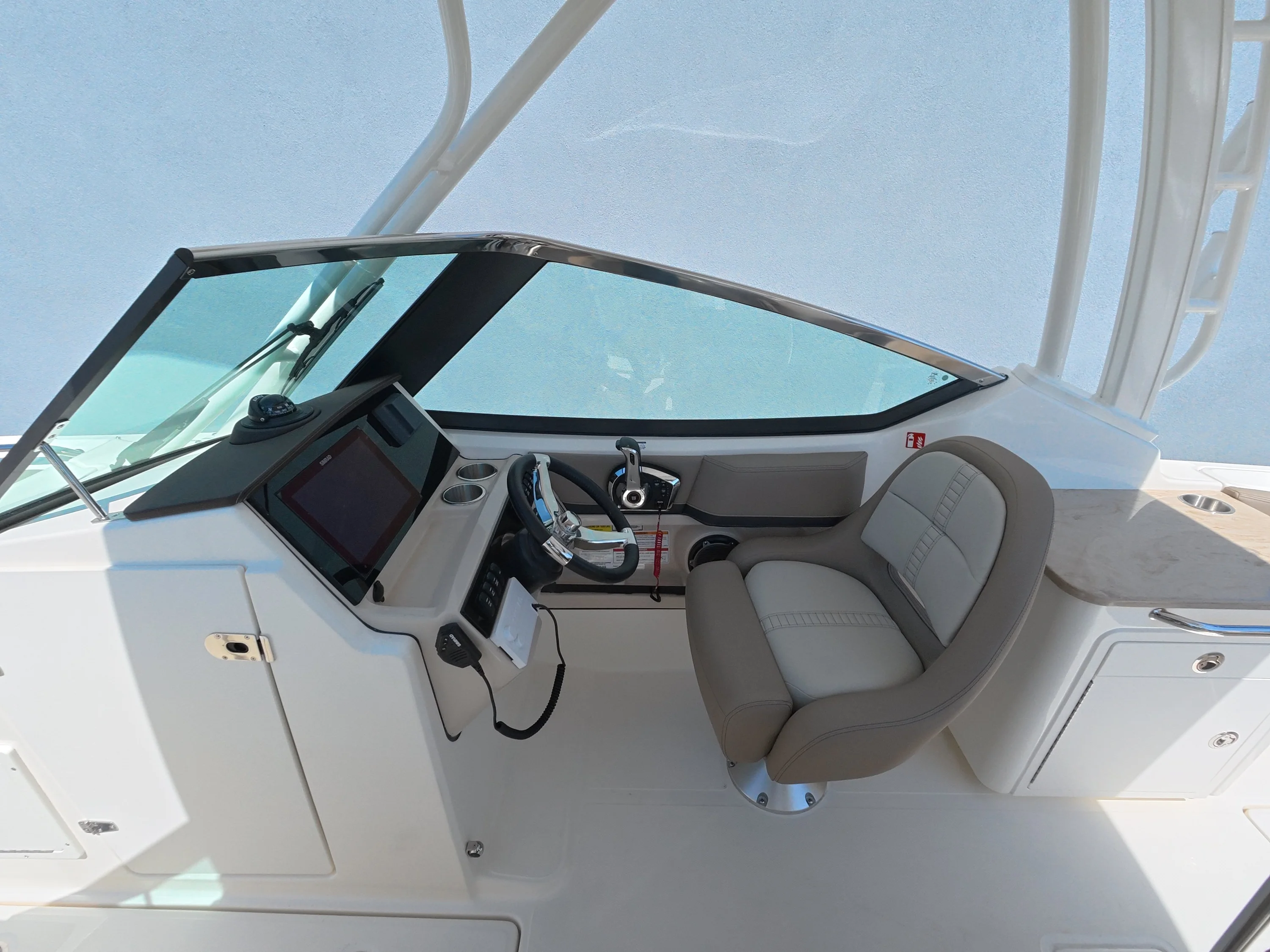2026 Boston Whaler 240 Vantage Image Thumbnail #19