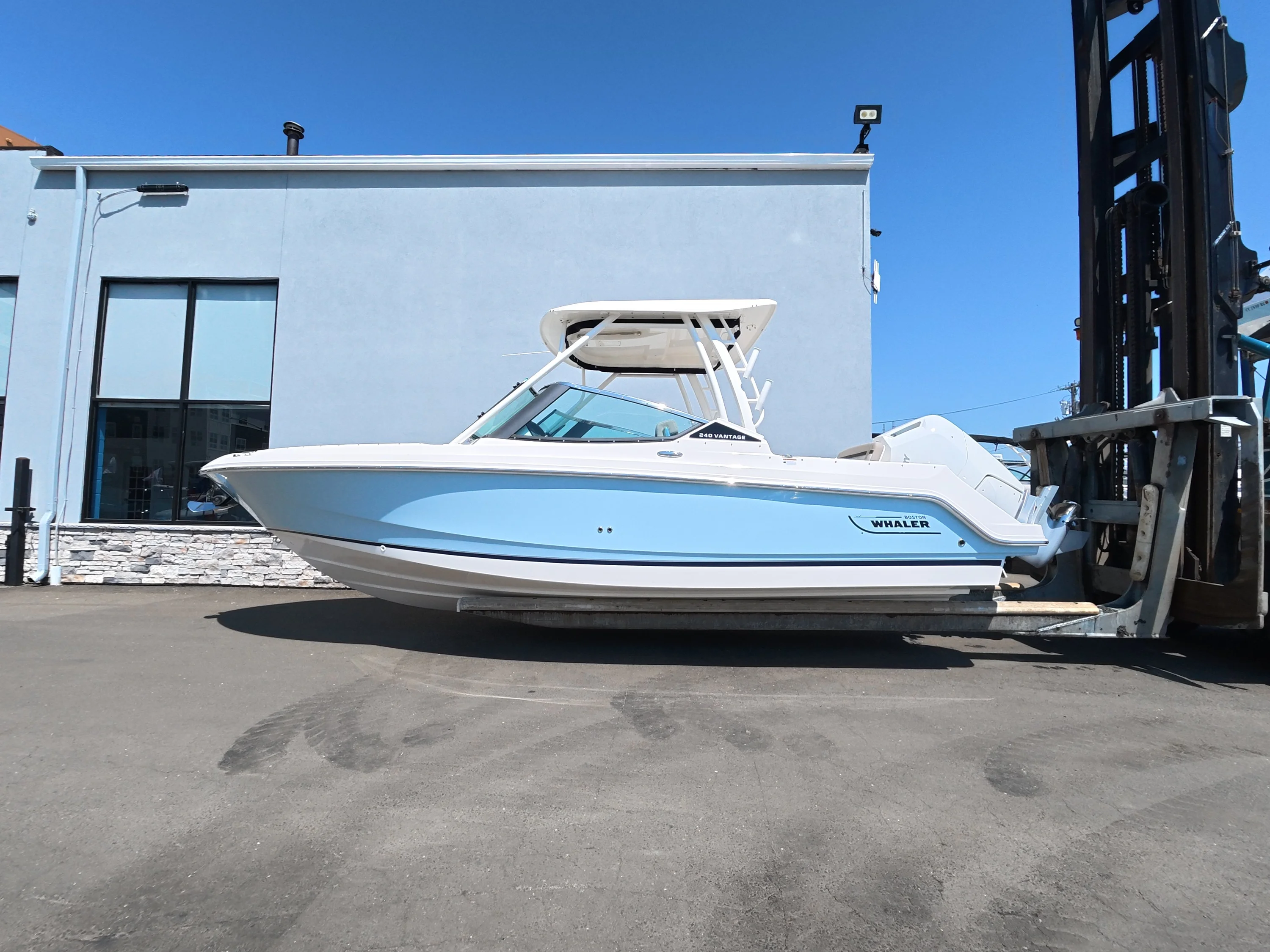 2026 Boston Whaler 240 Vantage Image Thumbnail #39
