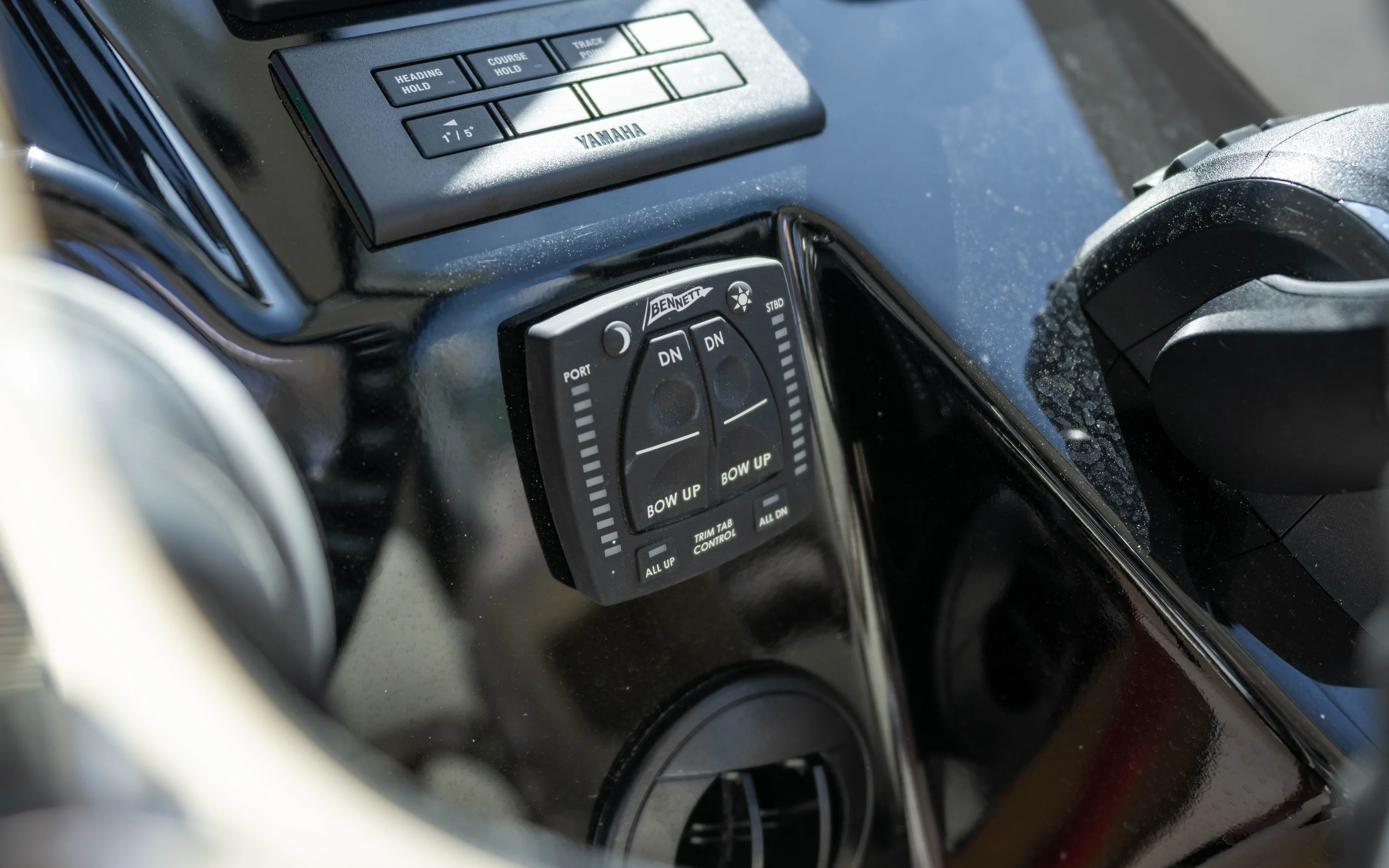 2026 Grady-White 340EXP Image Thumbnail #19