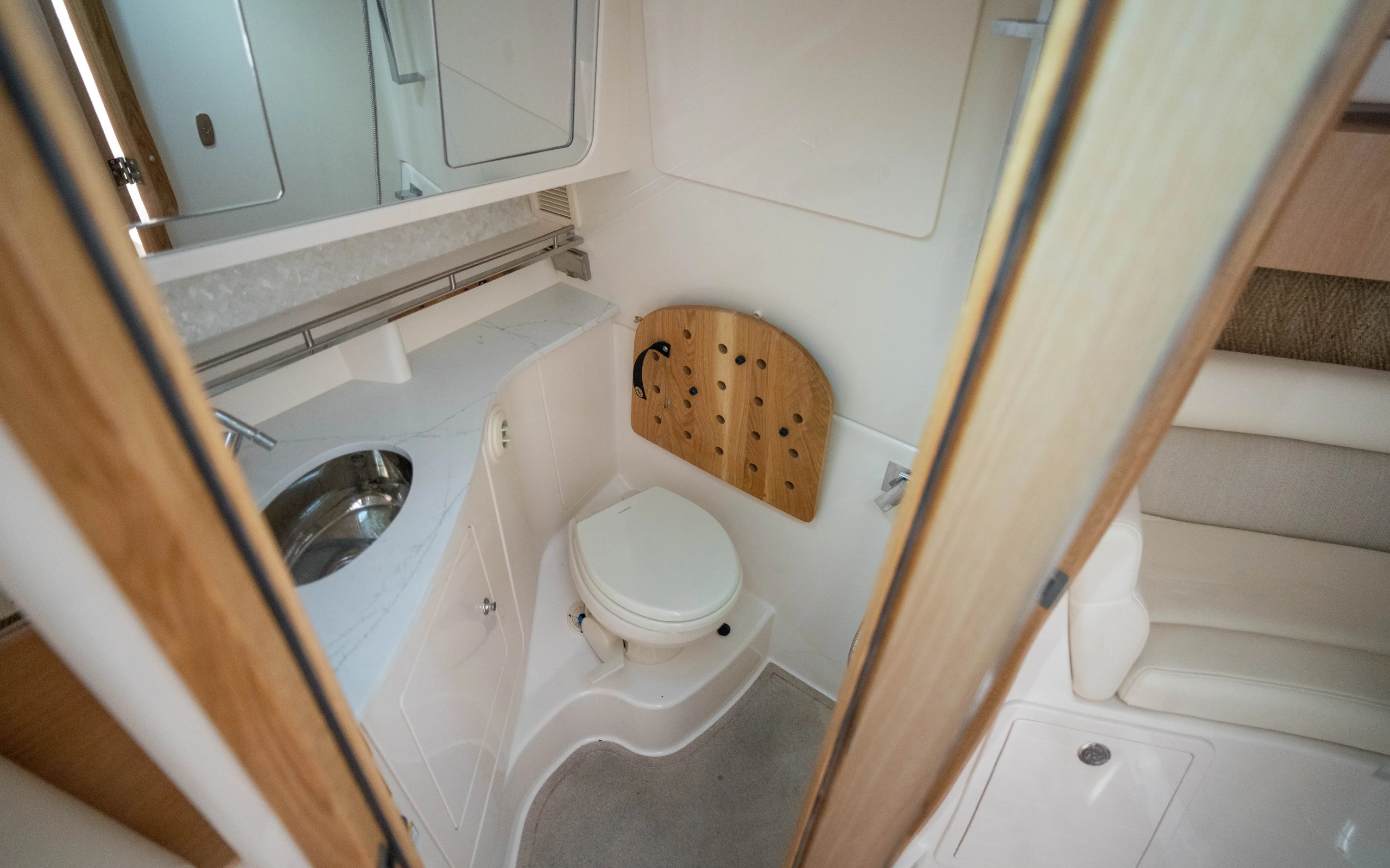 2026 Grady-White 340EXP Image Thumbnail #29