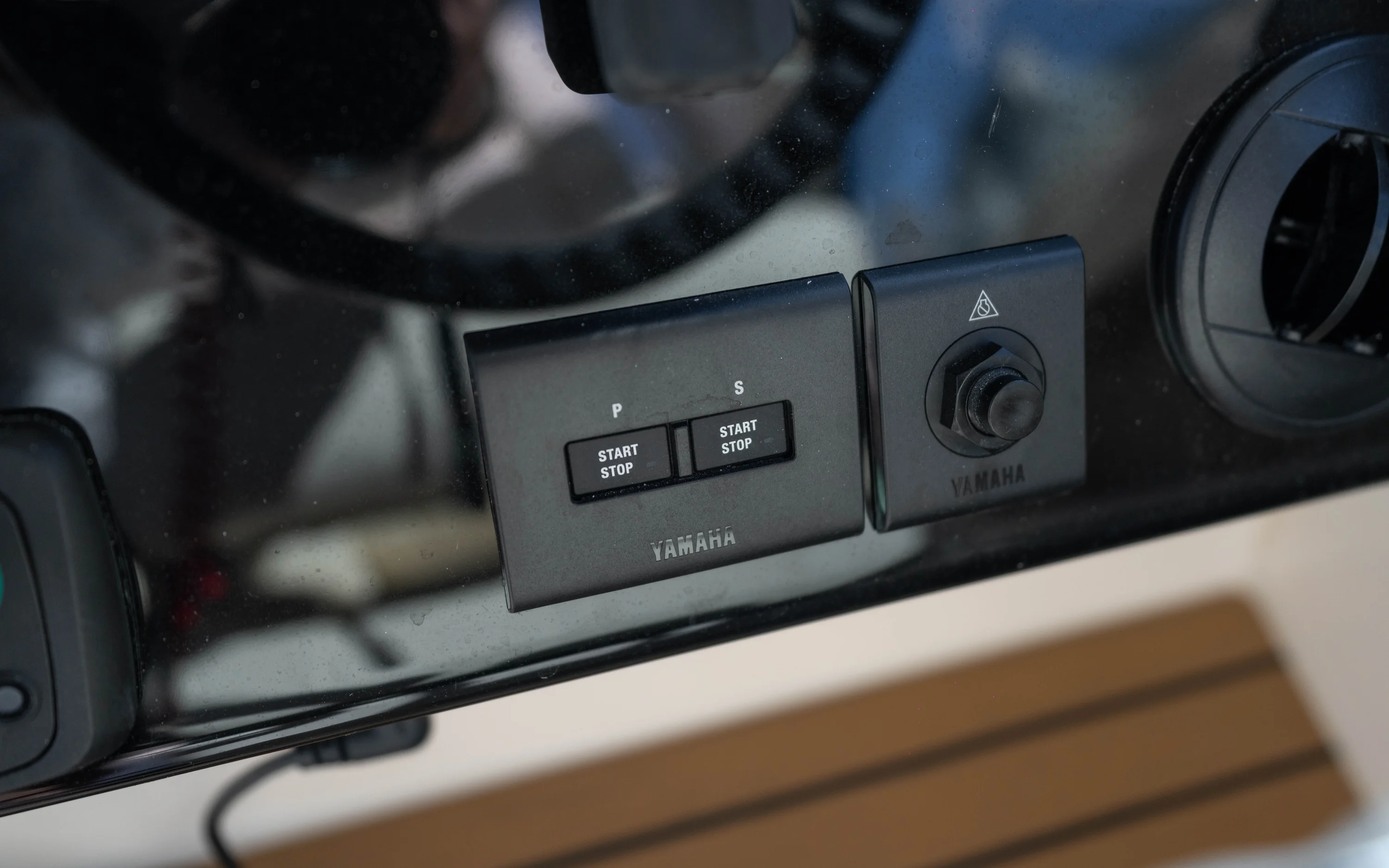 2026 Grady-White 340EXP Image Thumbnail #23