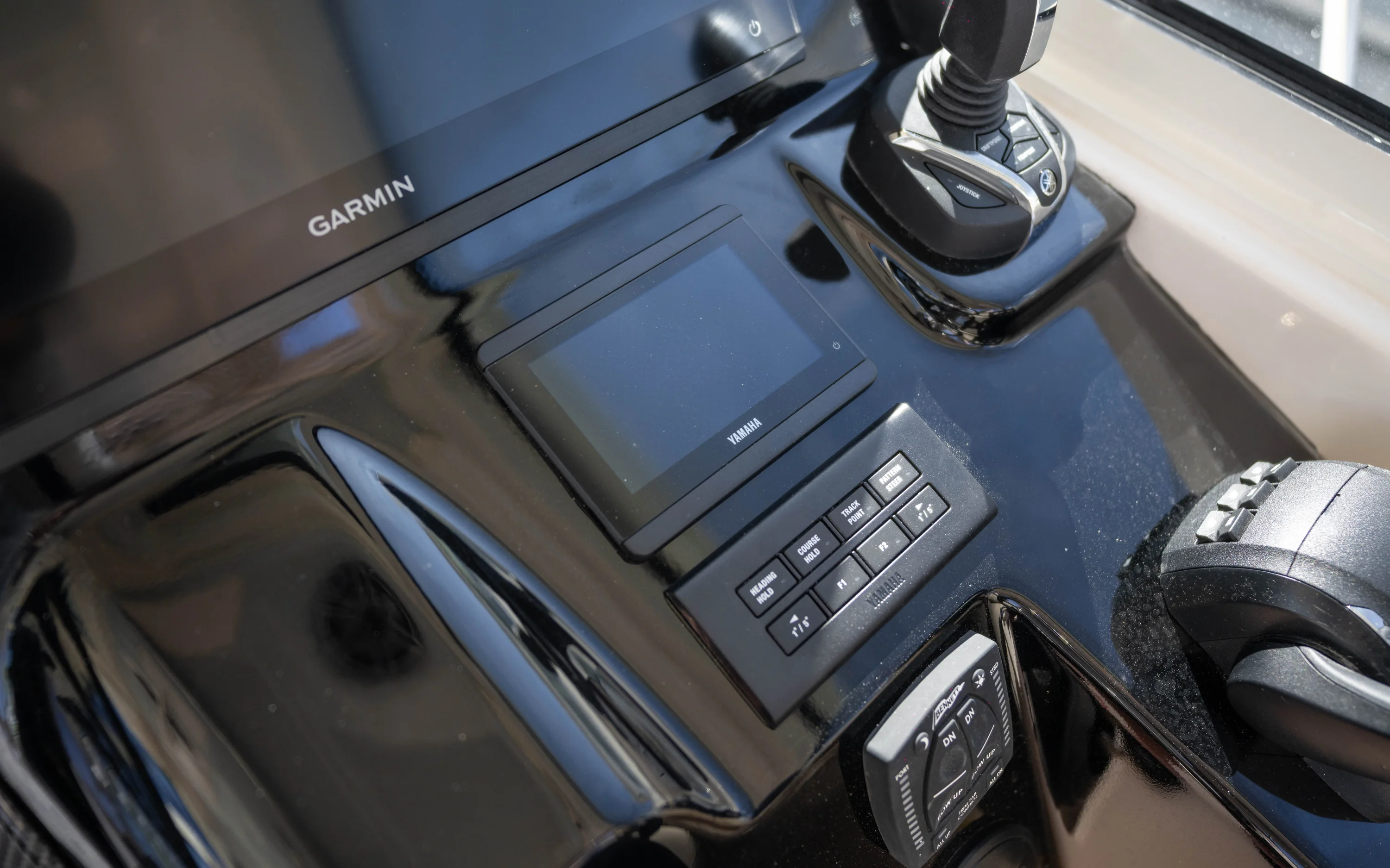 2026 Grady-White 340EXP Image Thumbnail #21