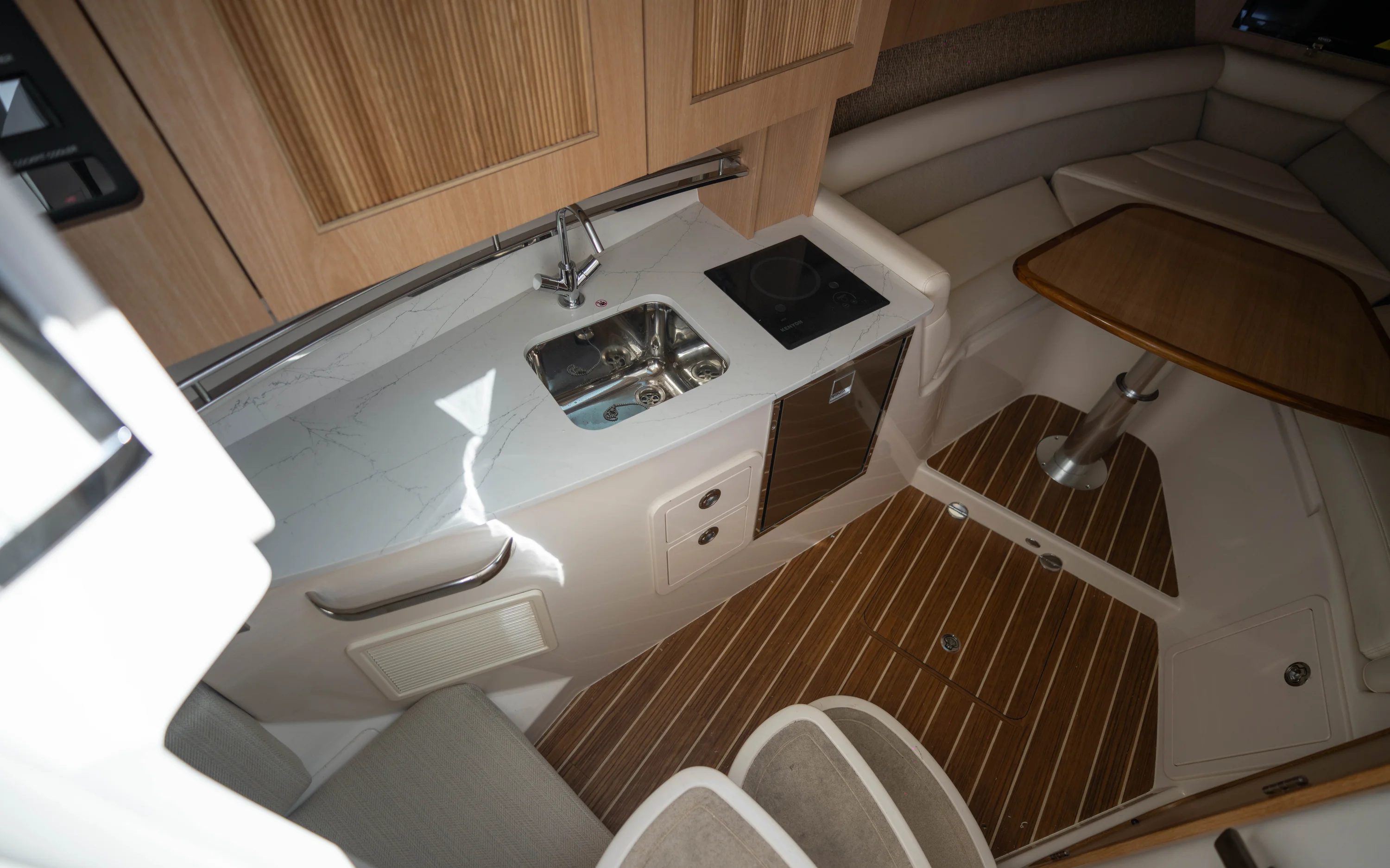 2026 Grady-White 340EXP Image Thumbnail #27