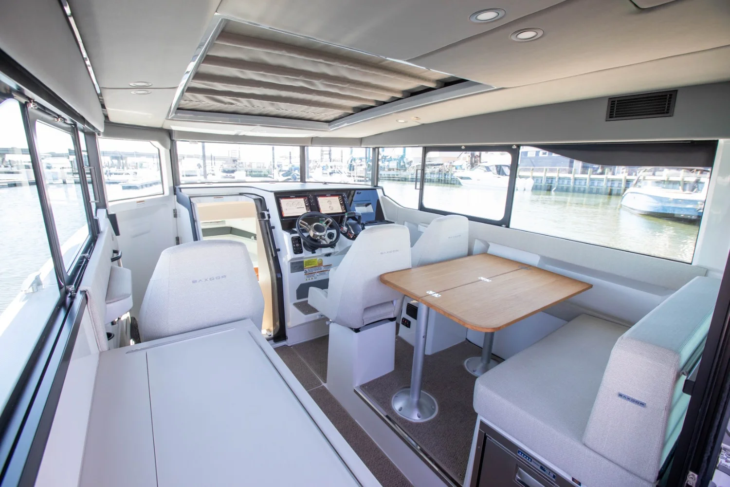 2025 Saxdor 320 GTC Image Thumbnail #22