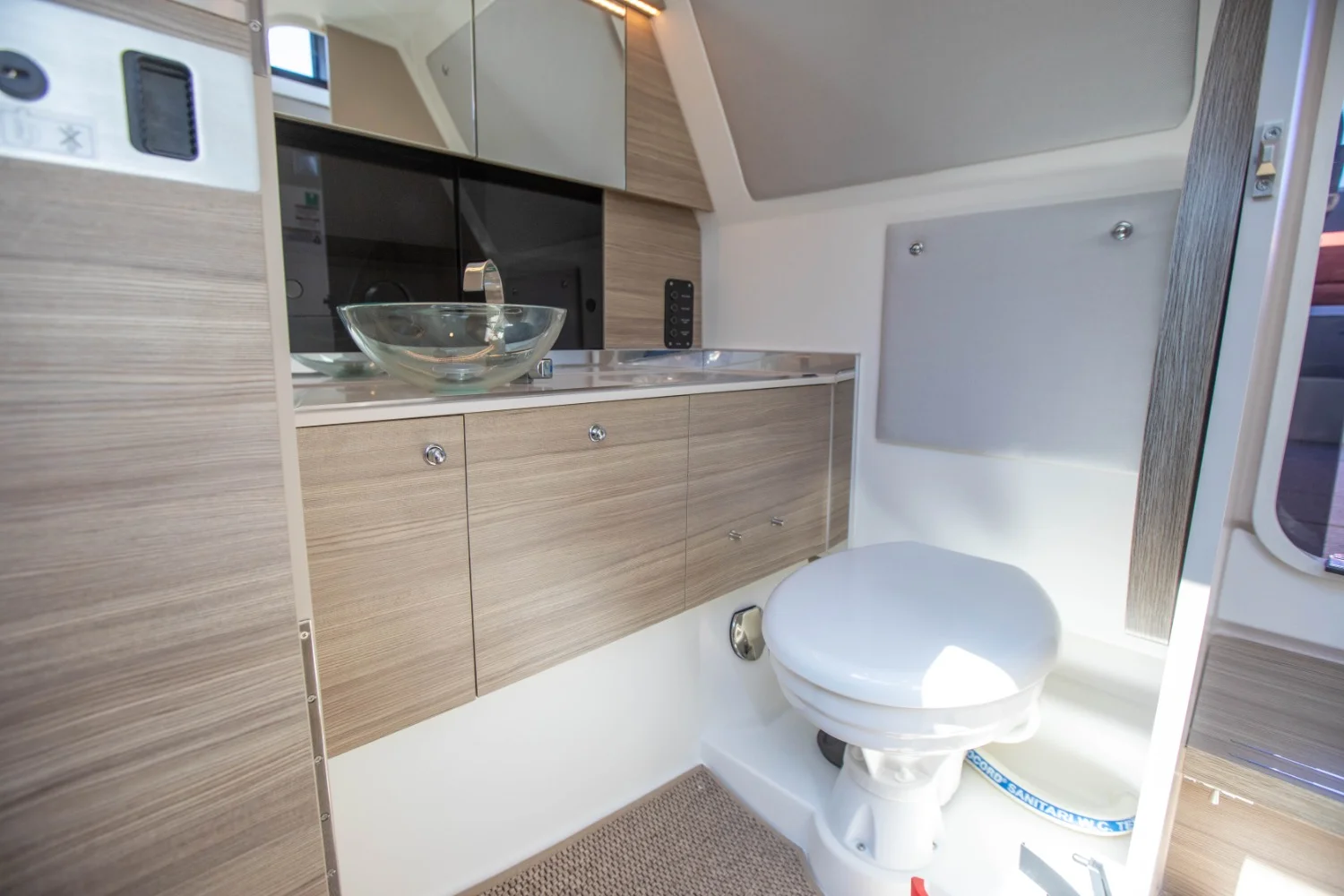 2025 Saxdor 320 GTC Image Thumbnail #54