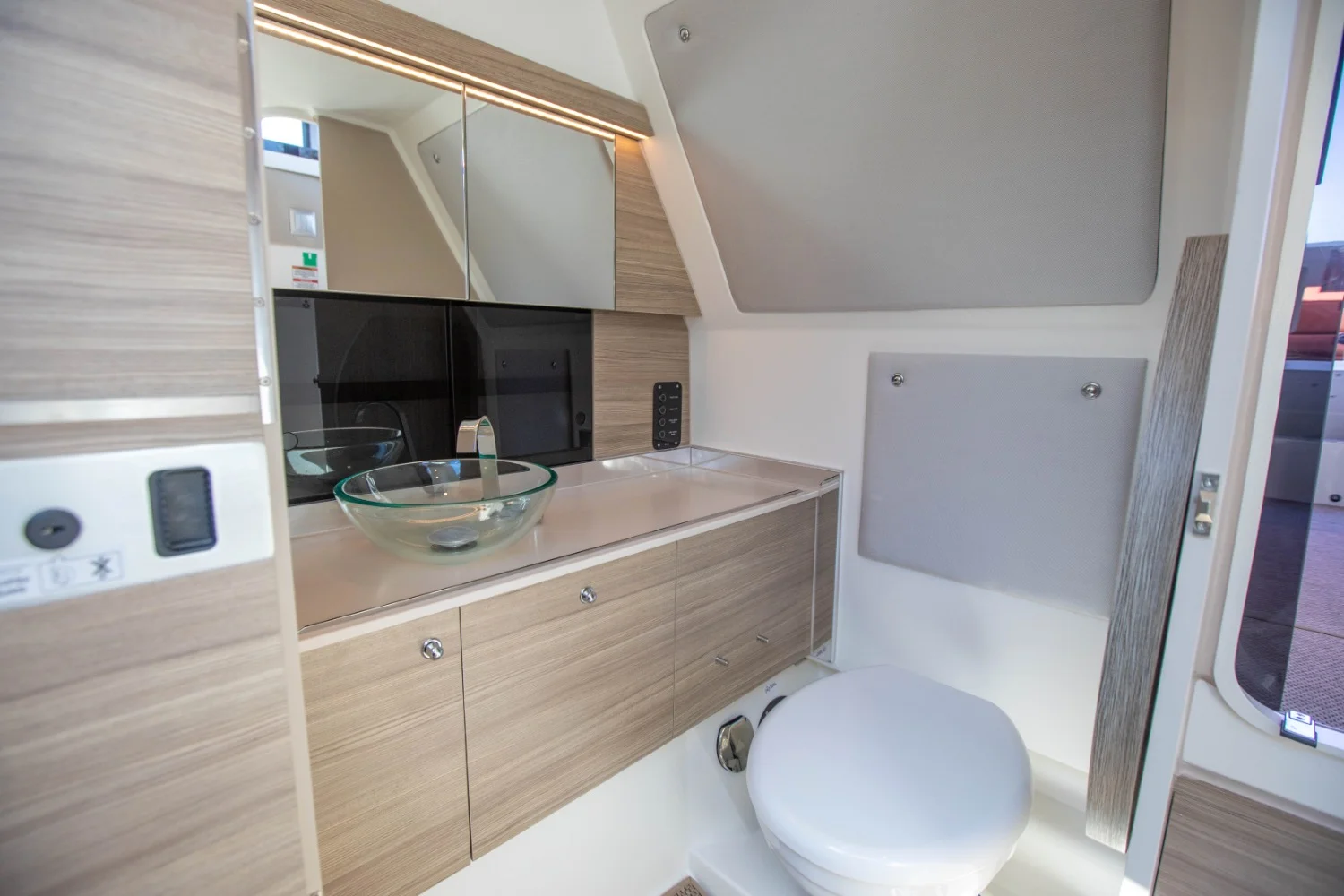 2025 Saxdor 320 GTC Image Thumbnail #52