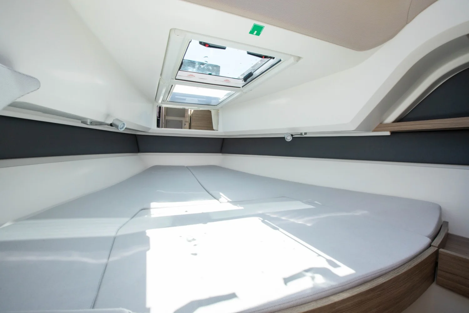 2025 Saxdor 320 GTC Image Thumbnail #55