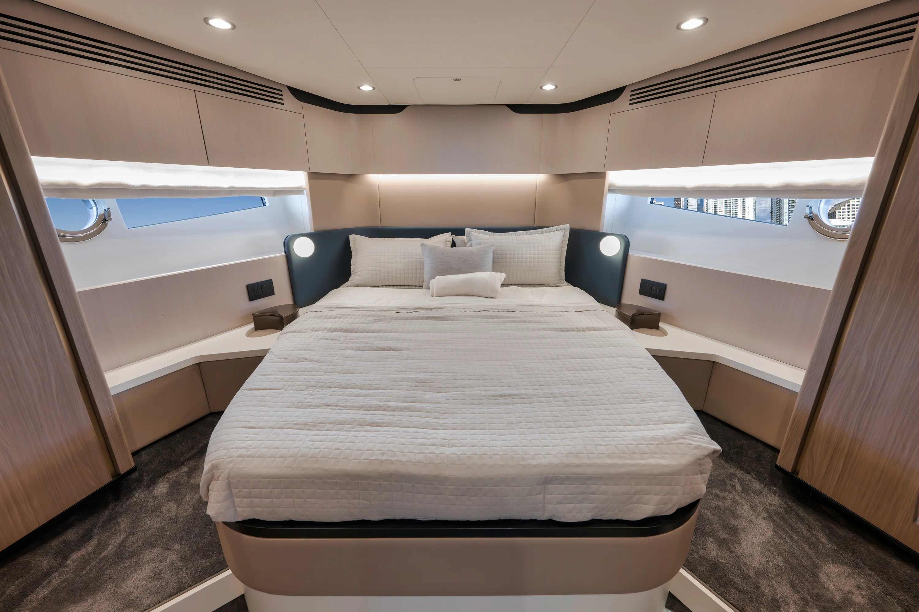 2022 Azimut FLYBRIDGE Image Thumbnail #53