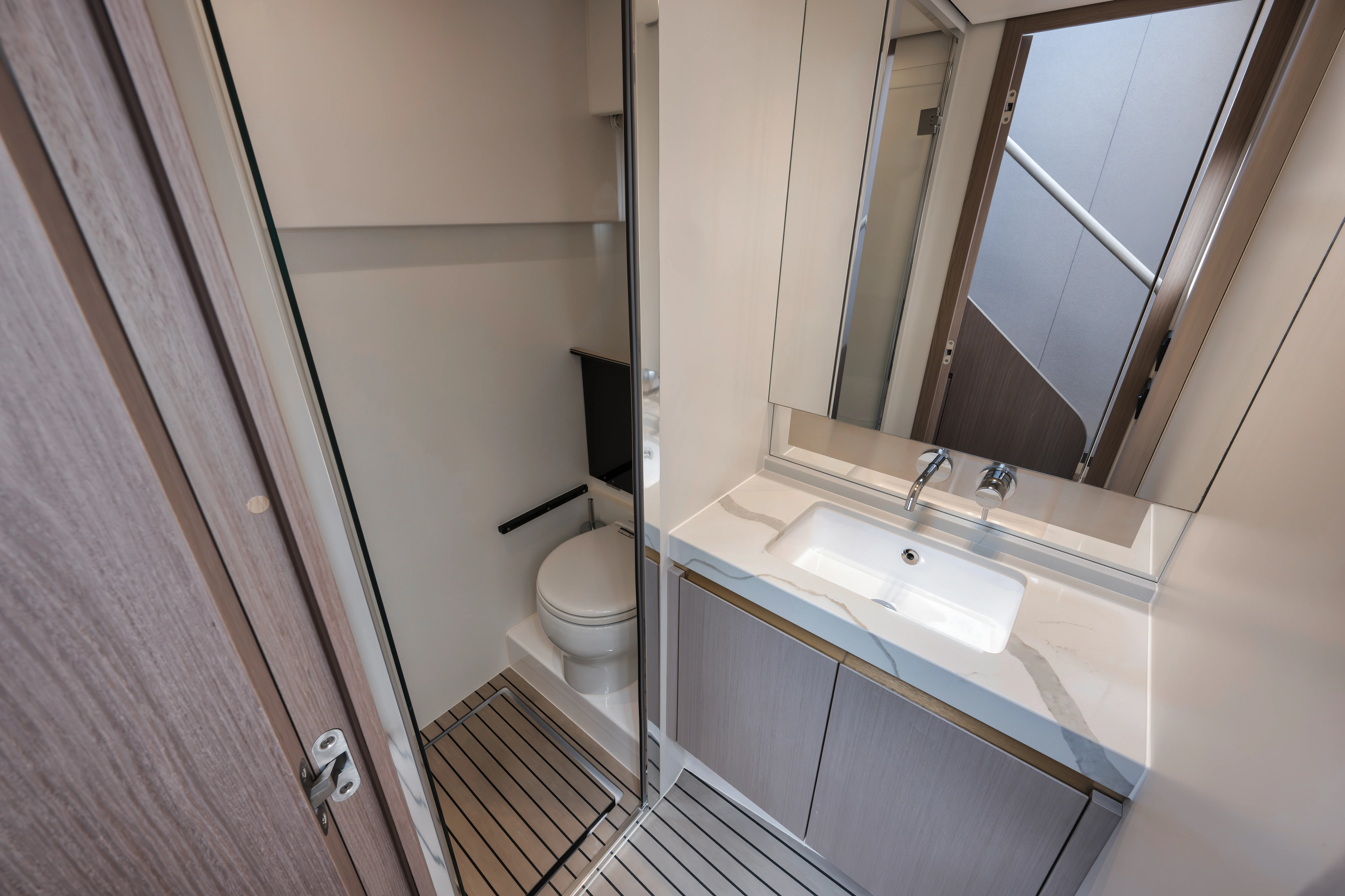 2022 Azimut FLYBRIDGE Image Thumbnail #54