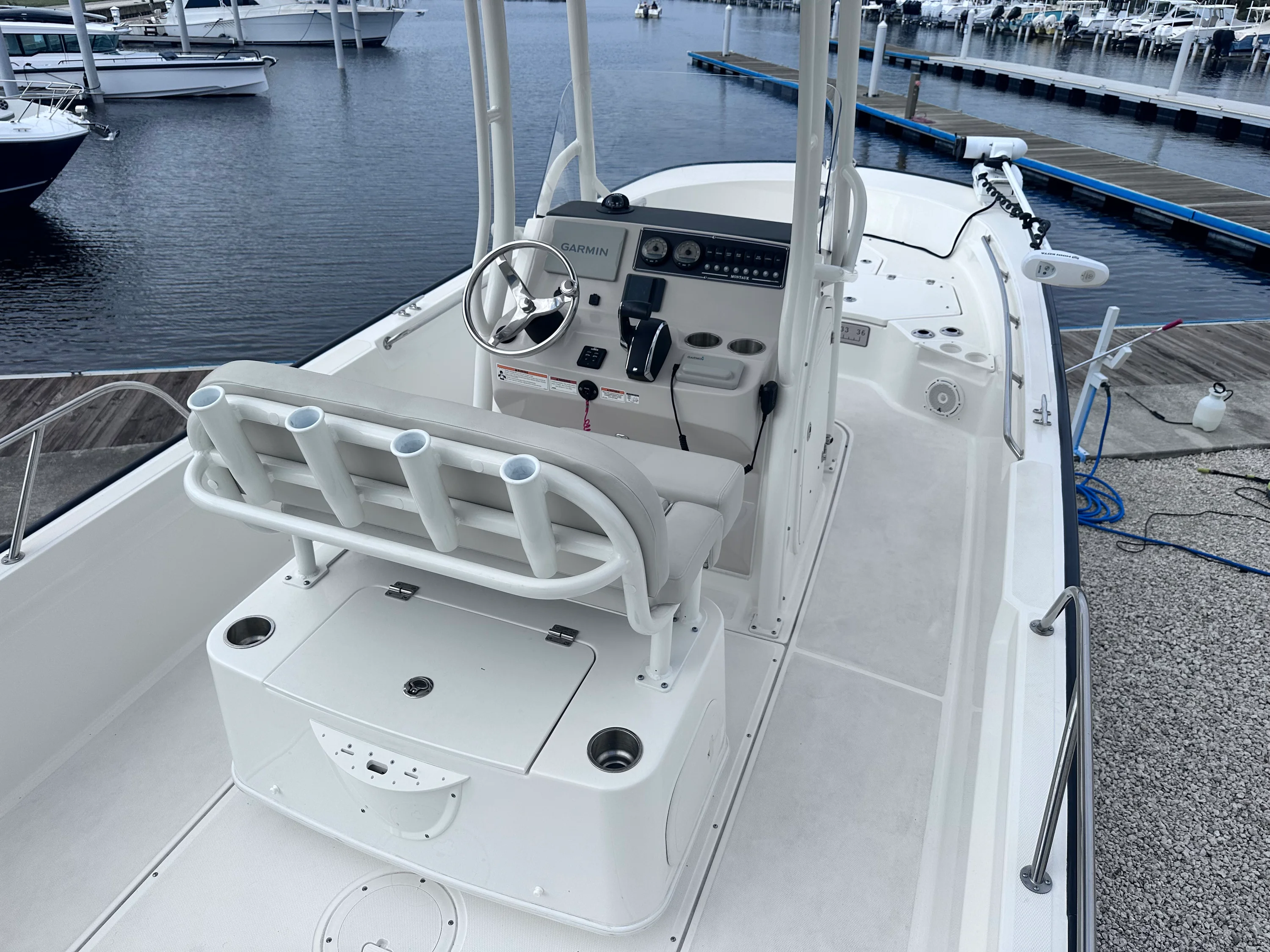 2023 Boston Whaler 210 MONTAUK Image Thumbnail #13
