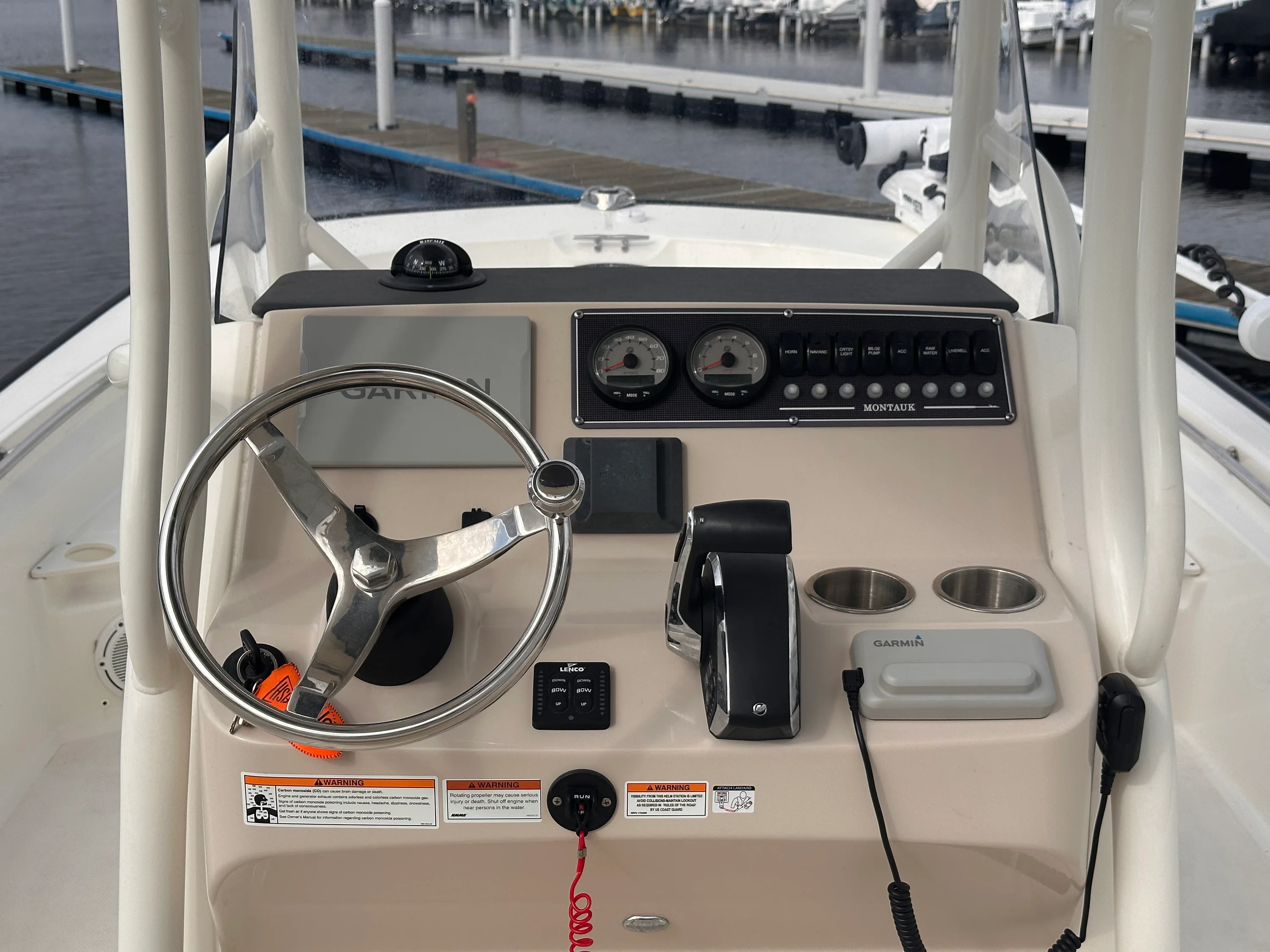 2023 Boston Whaler 210 MONTAUK Image Thumbnail #5