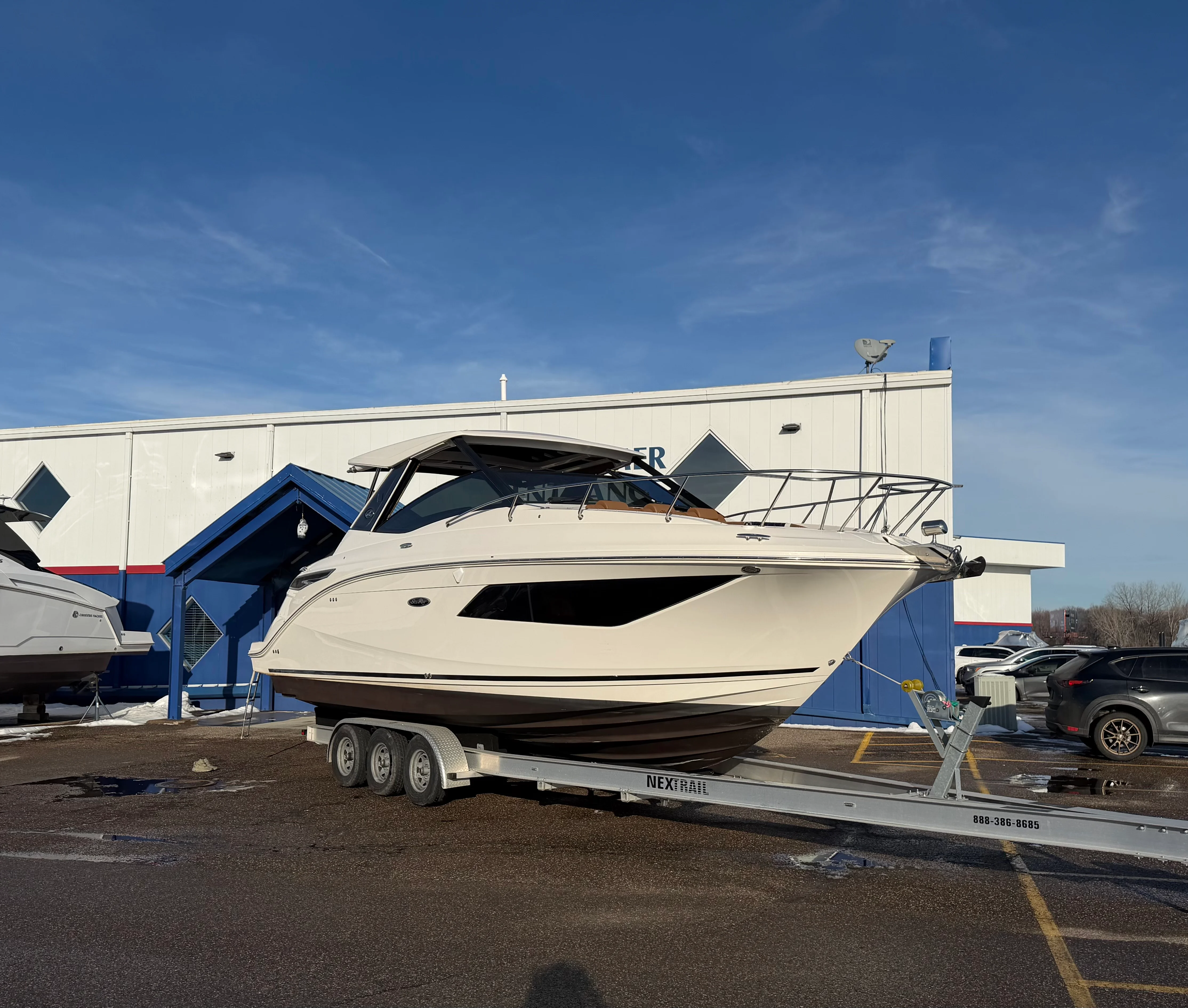 2019 Sea Ray 320 SUNDANCER Image Thumbnail #0