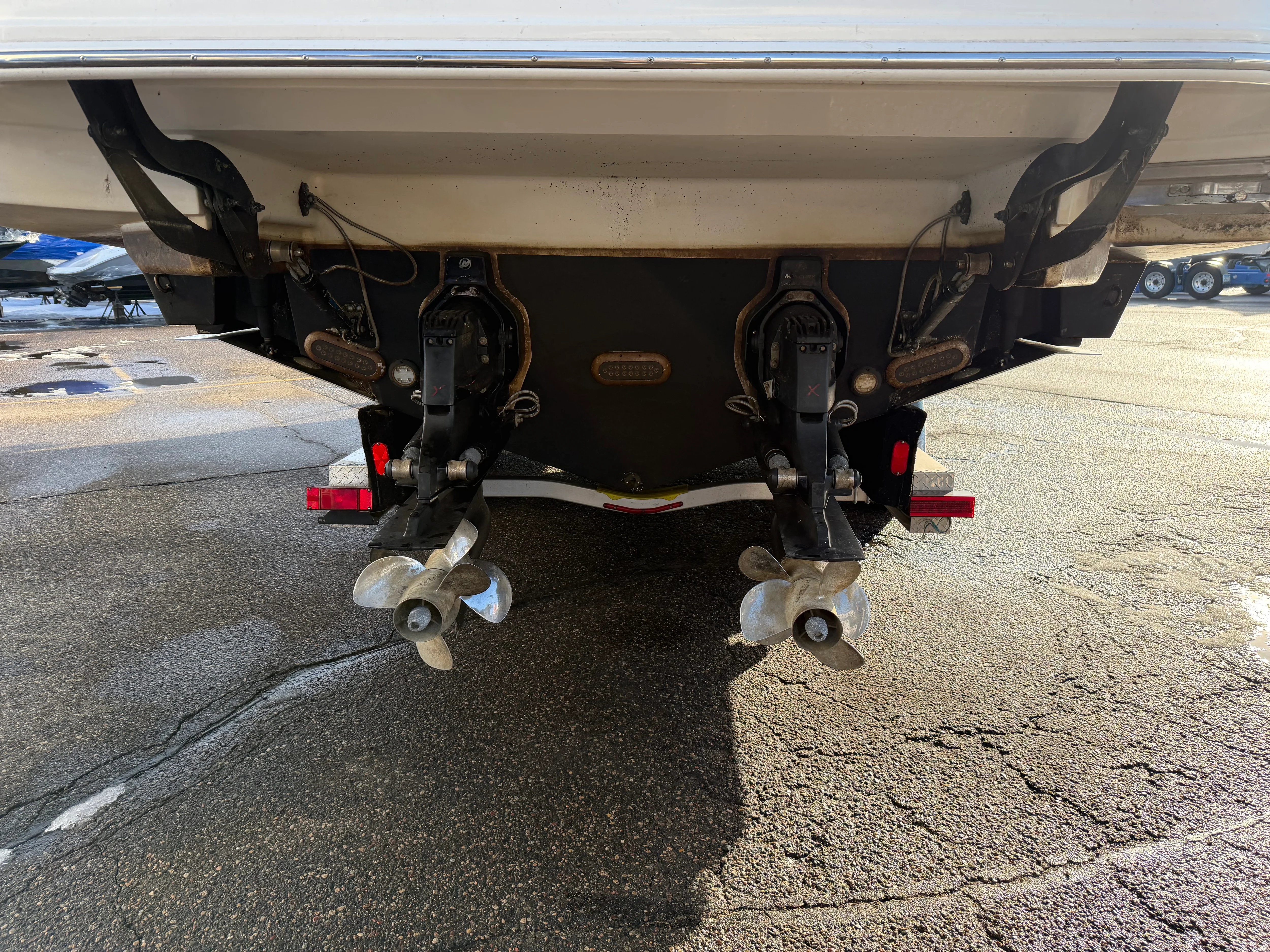 2019 Sea Ray 320 SUNDANCER Image Thumbnail #39