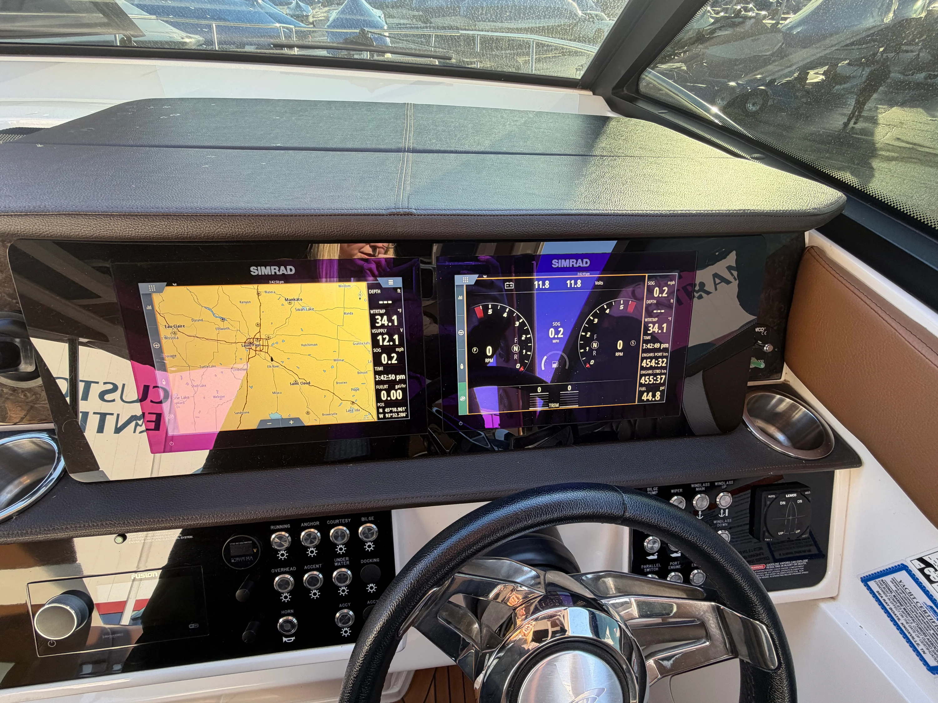 2019 Sea Ray 320 SUNDANCER Image Thumbnail #19