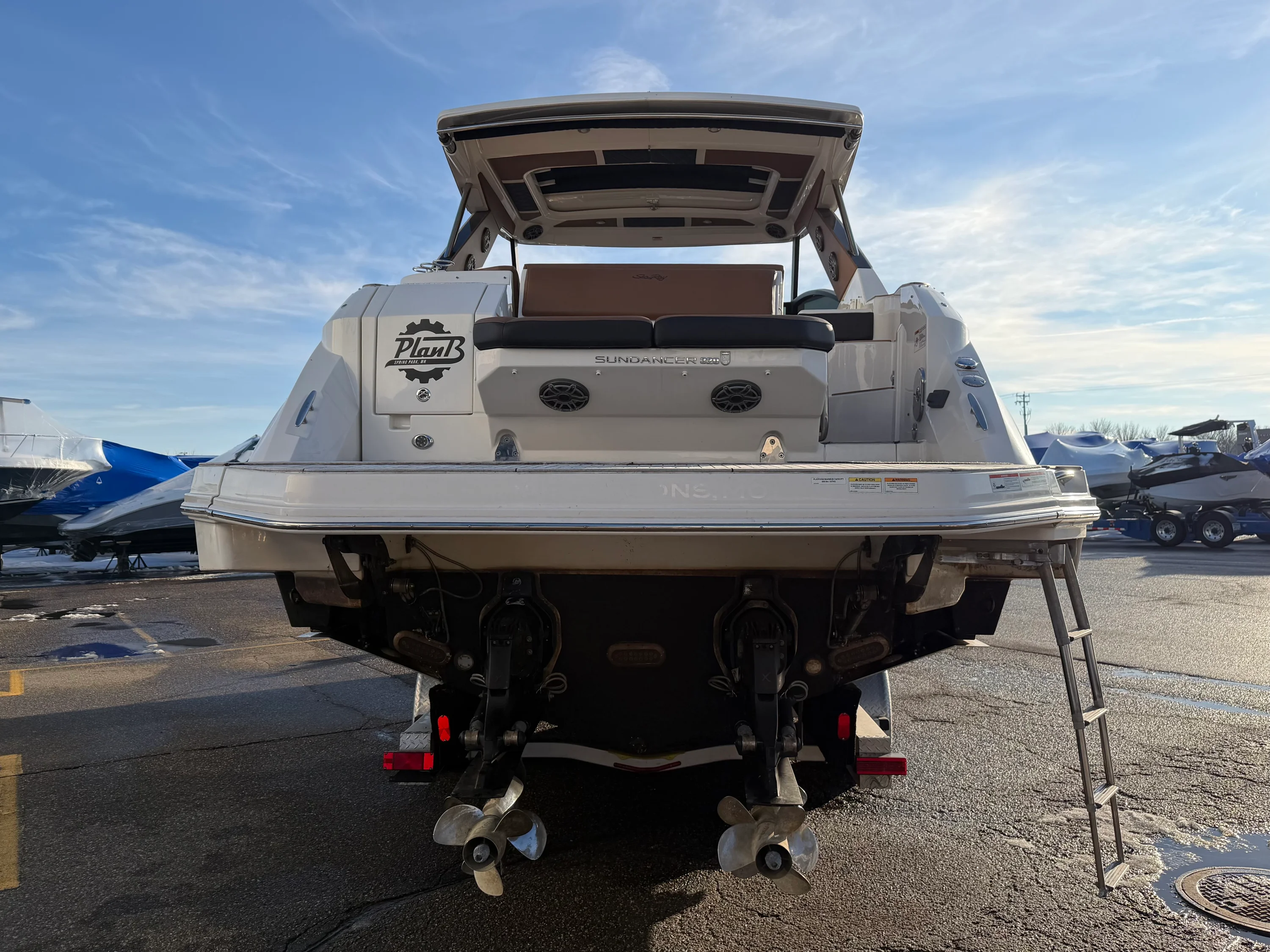 2019 Sea Ray 320 SUNDANCER Image Thumbnail #4