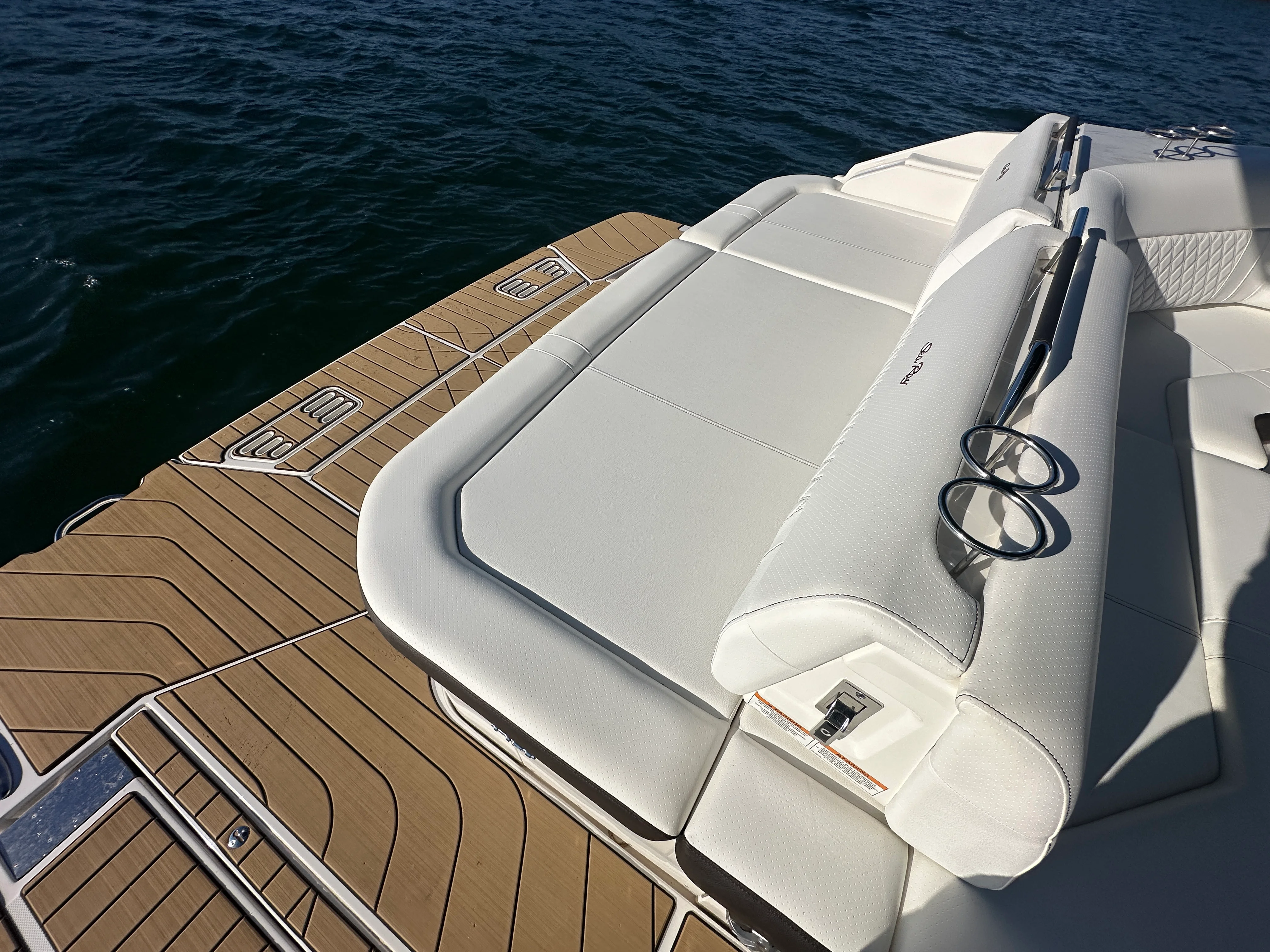 2024 Sea Ray 400 SLX Image Thumbnail #35