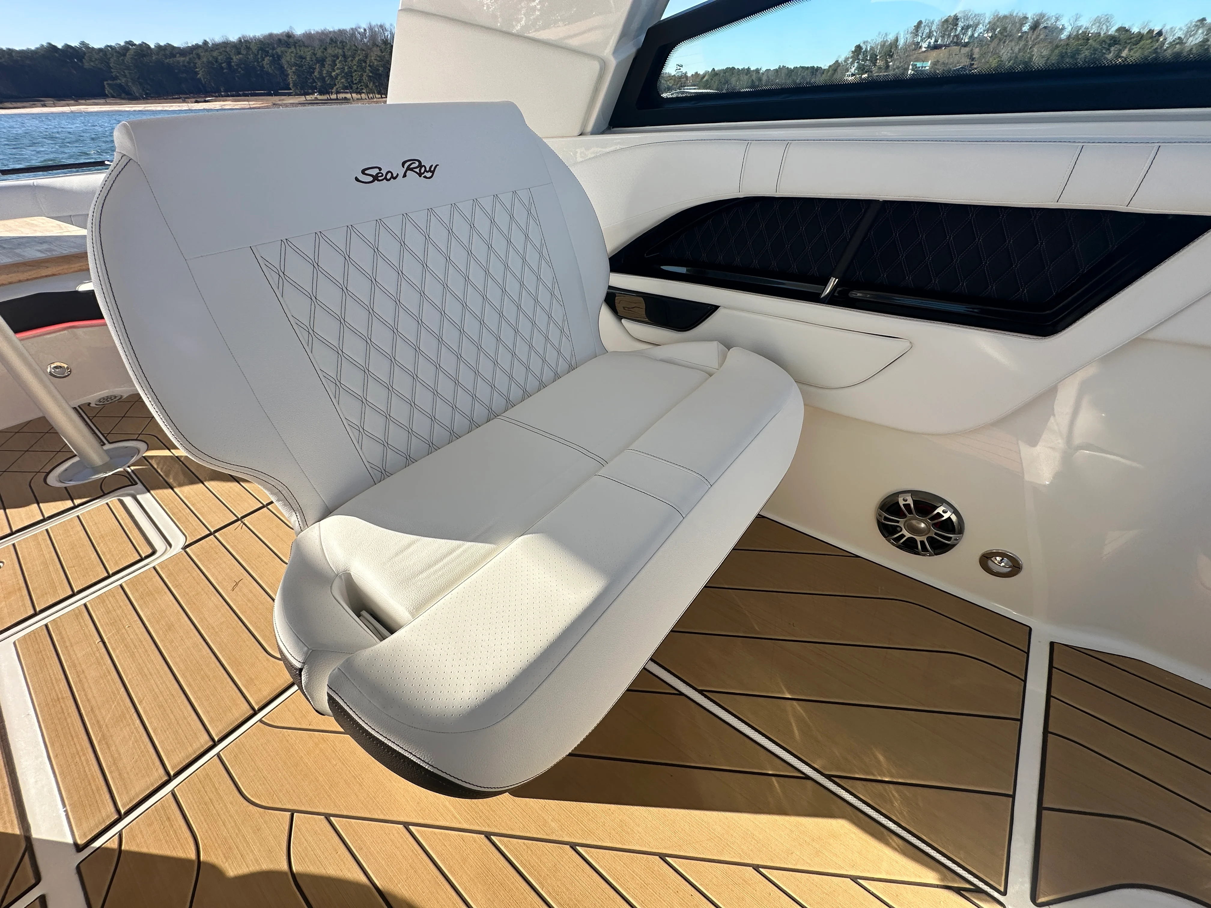 2024 Sea Ray 400 SLX Image Thumbnail #15