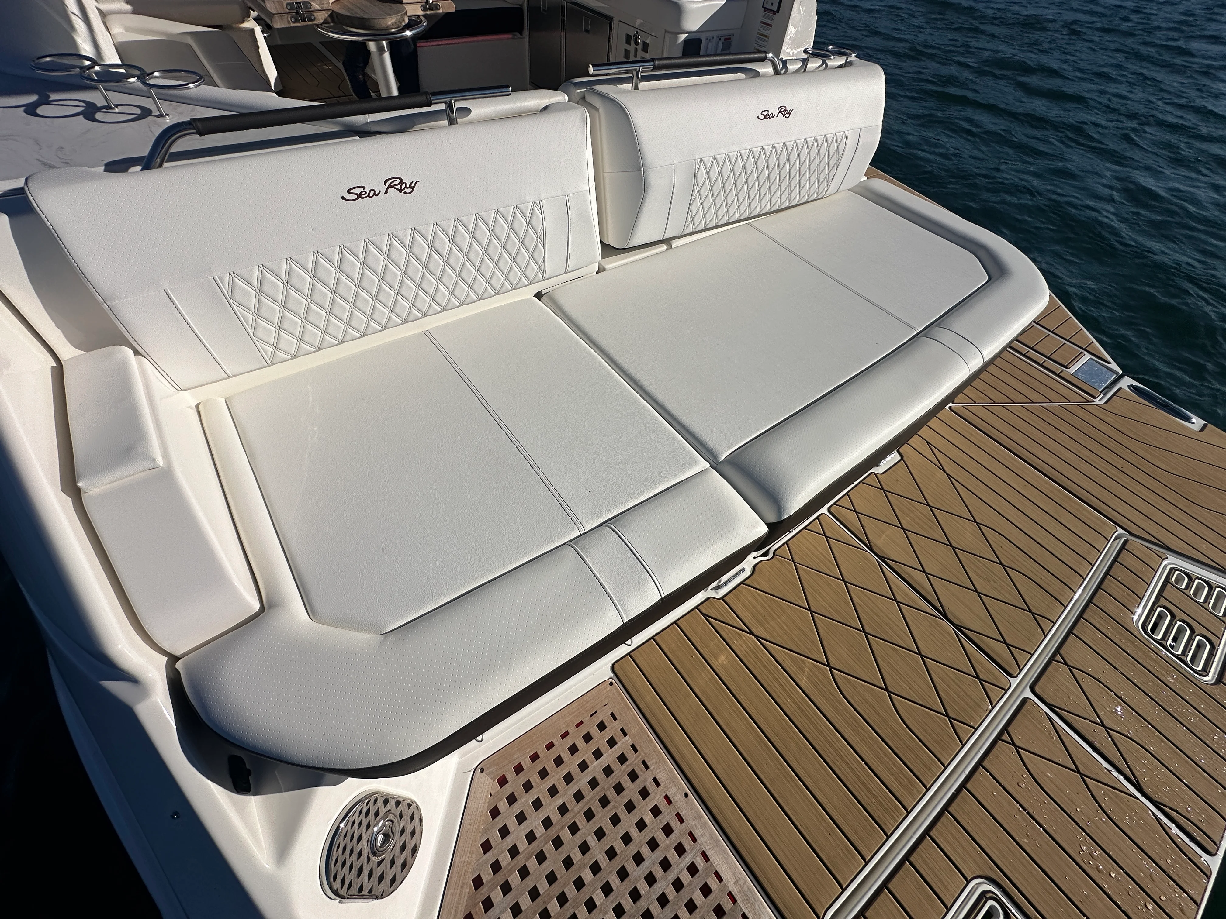 2024 Sea Ray 400 SLX Image Thumbnail #36