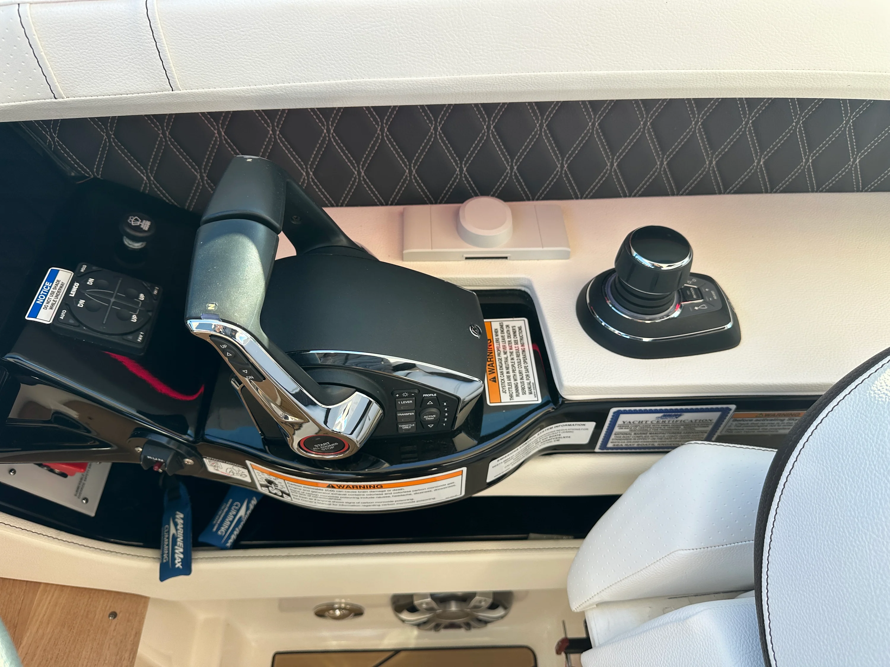 2024 Sea Ray 400 SLX Image Thumbnail #19